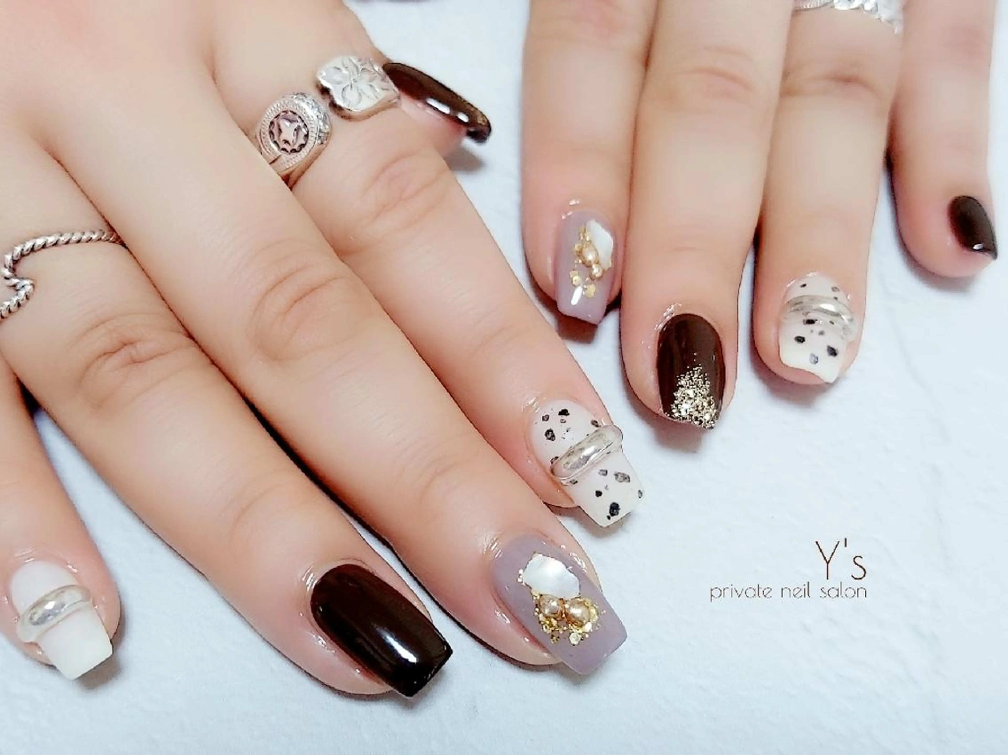 ネイル ハンドネイル YUMI NAGAI  のネイルデザイン