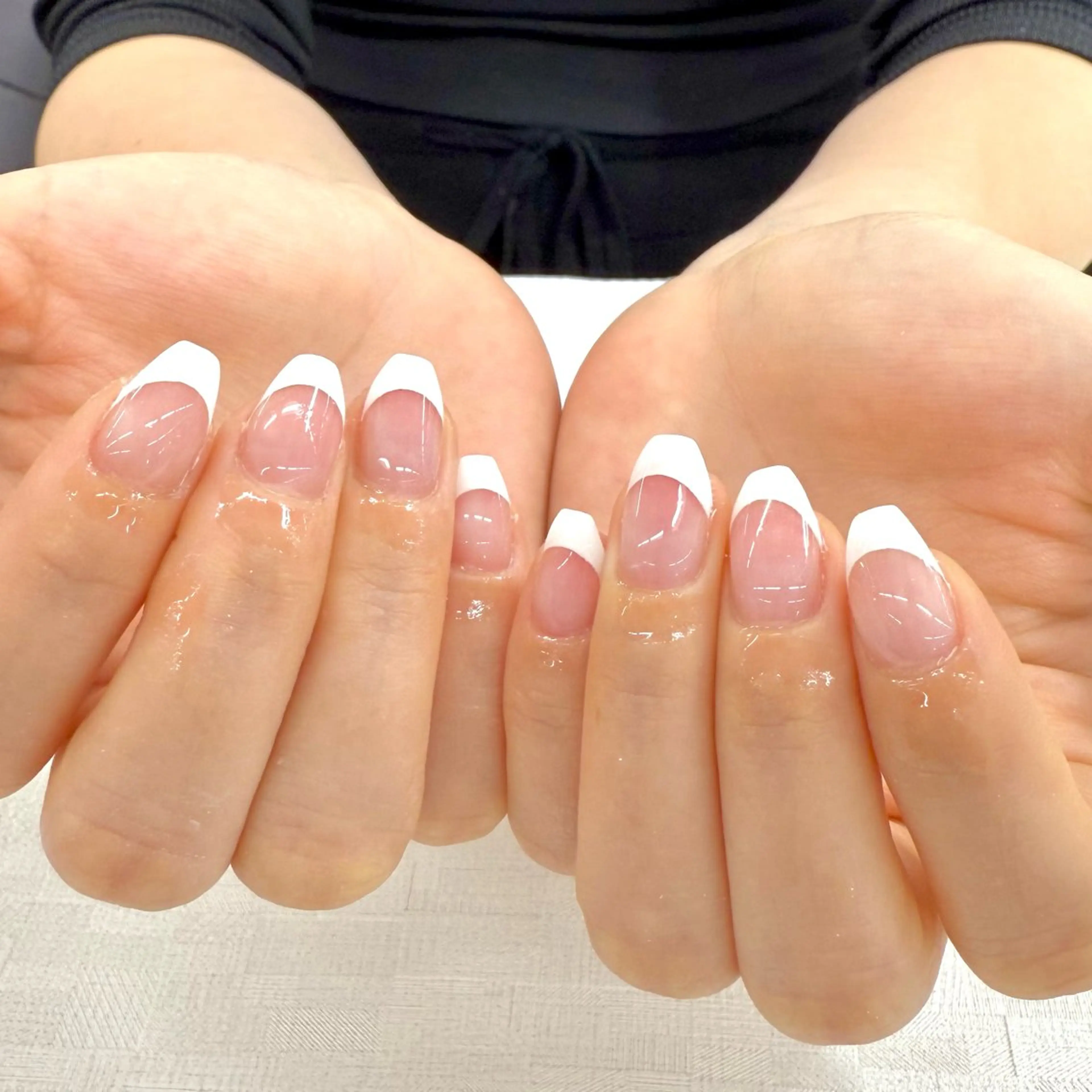 ネイル MAXKELLY正池 白フレンチ募集🕊️のネイルデザイン