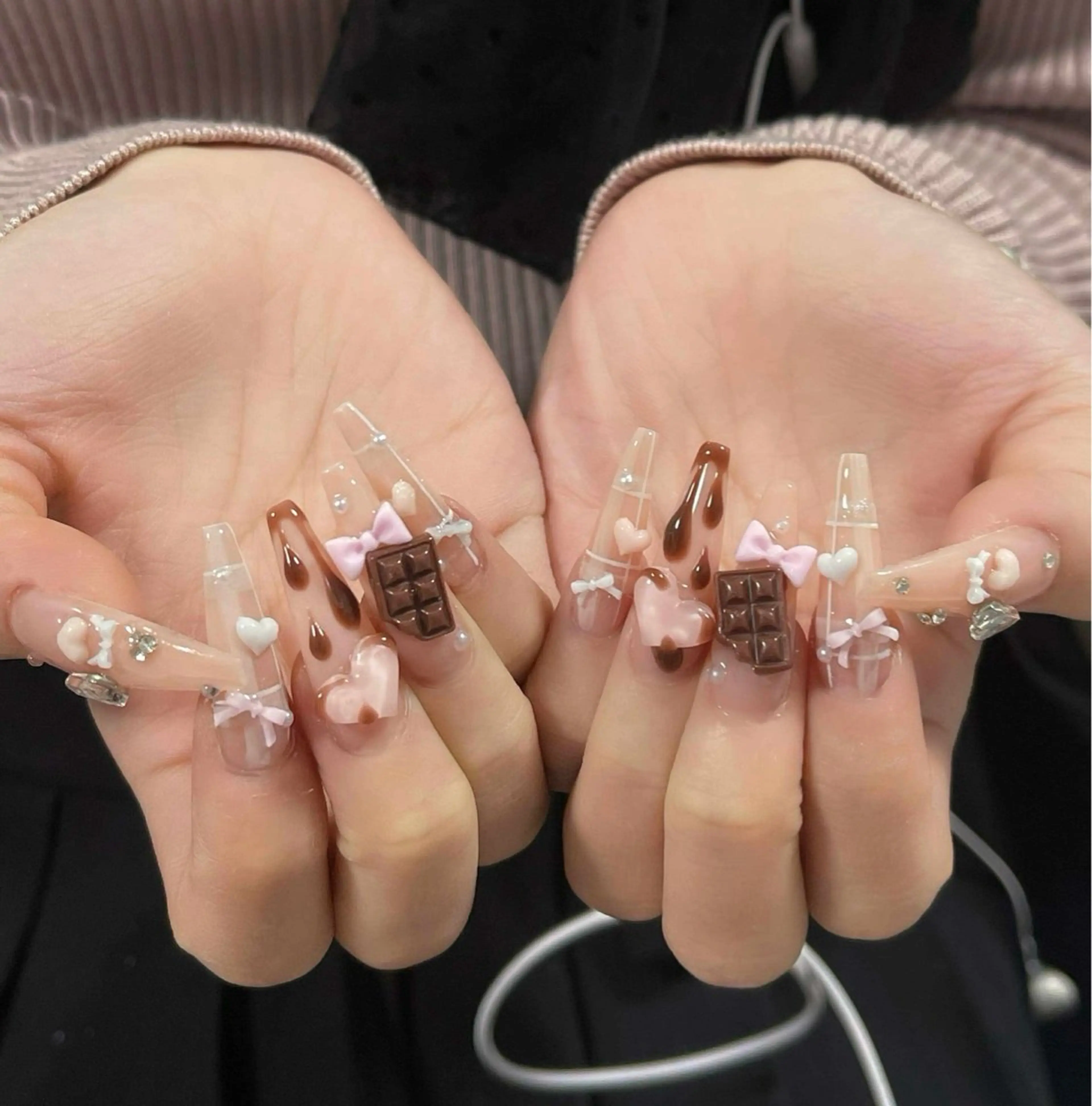 ネイル オーロラネイル クリアネイル 成人式 フラッシュネイル ジェルネイル ハンドネイル Amee Nail Salonのネイルデザイン