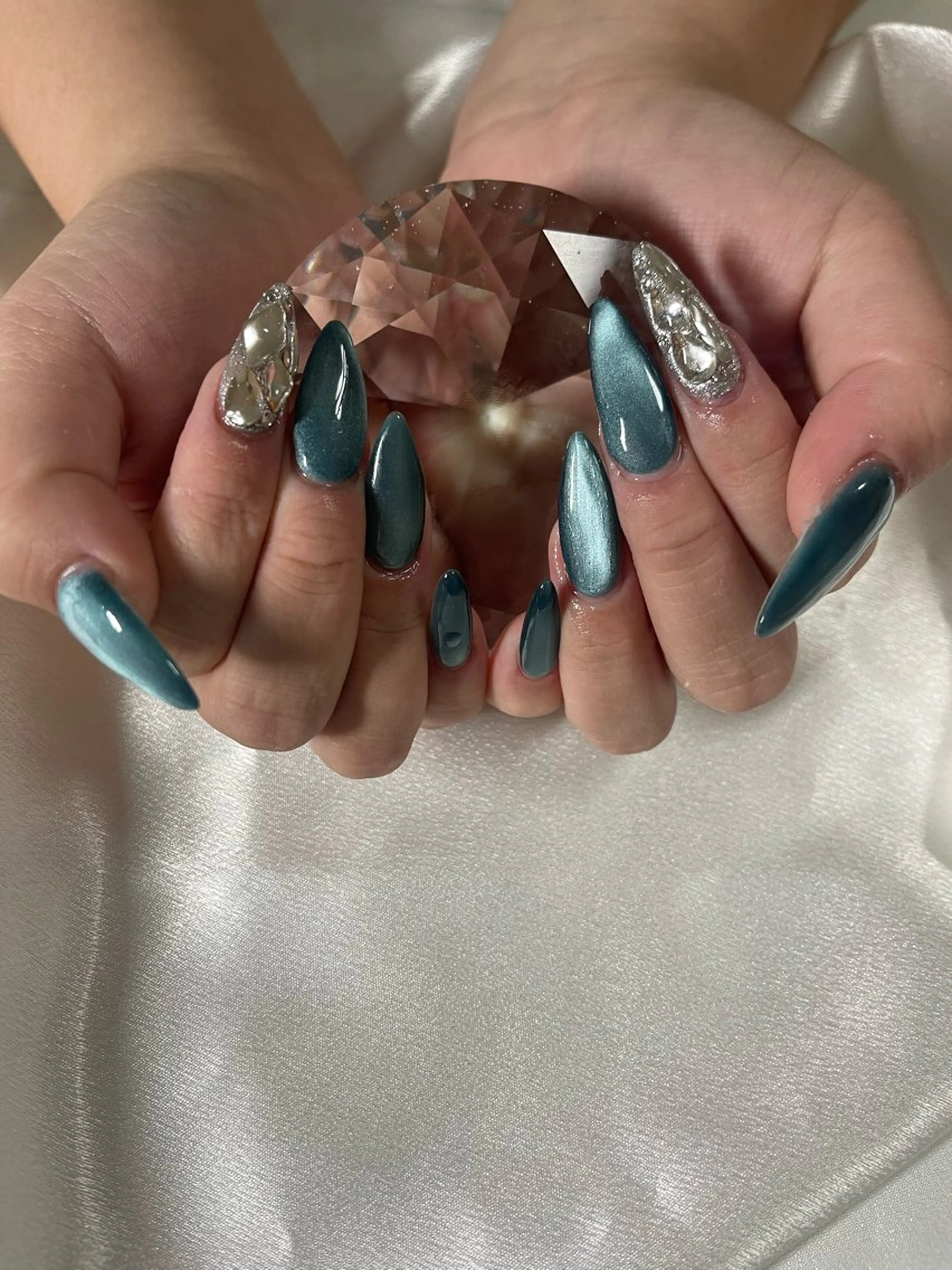 ネイル マグネットネイル 🦄Lafeli Nailのネイルデザイン