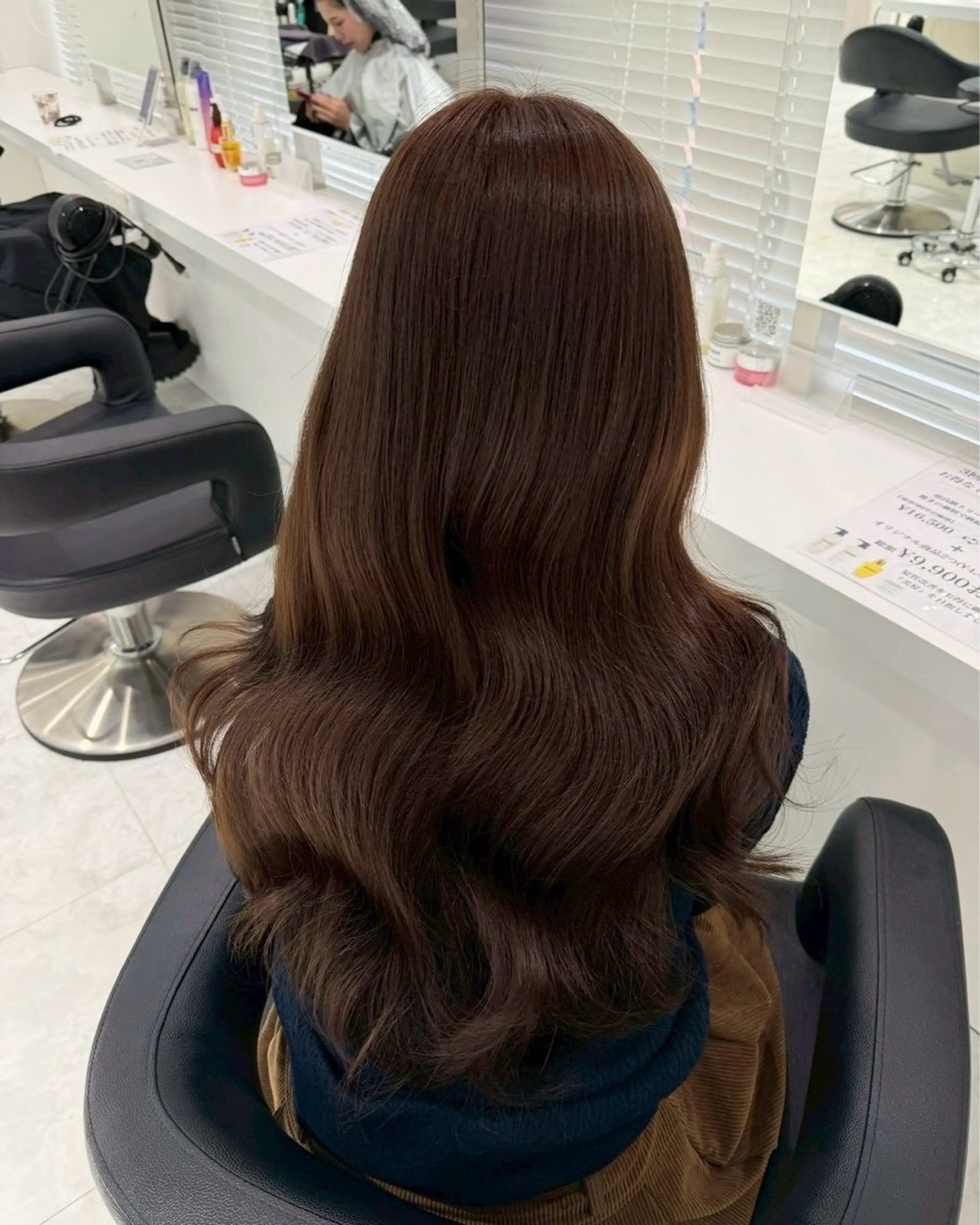 ロング カラー 佐藤 笑瑠のヘアスタイル