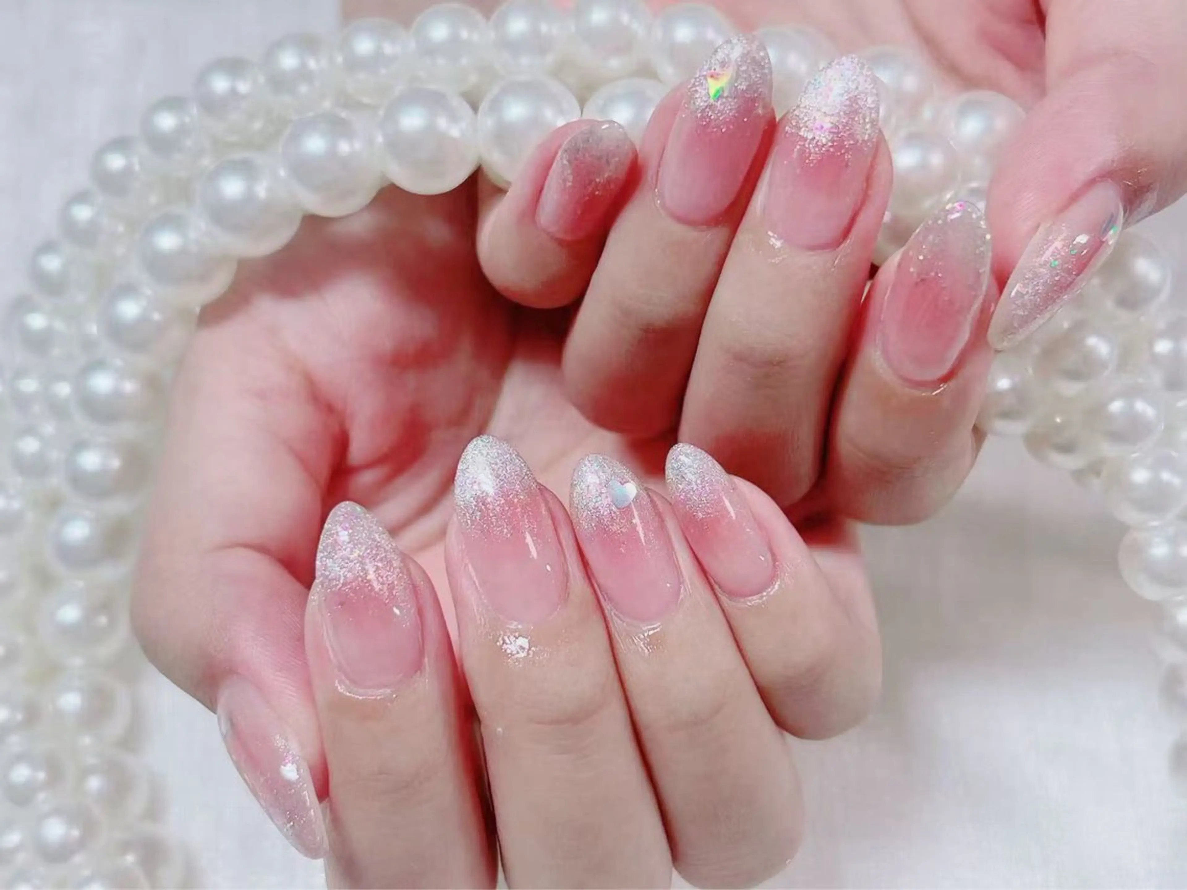 ネイル アートネイル クリアネイル 成人式 長さ出し フラッシュネイル かすみ ✨のネイルデザイン