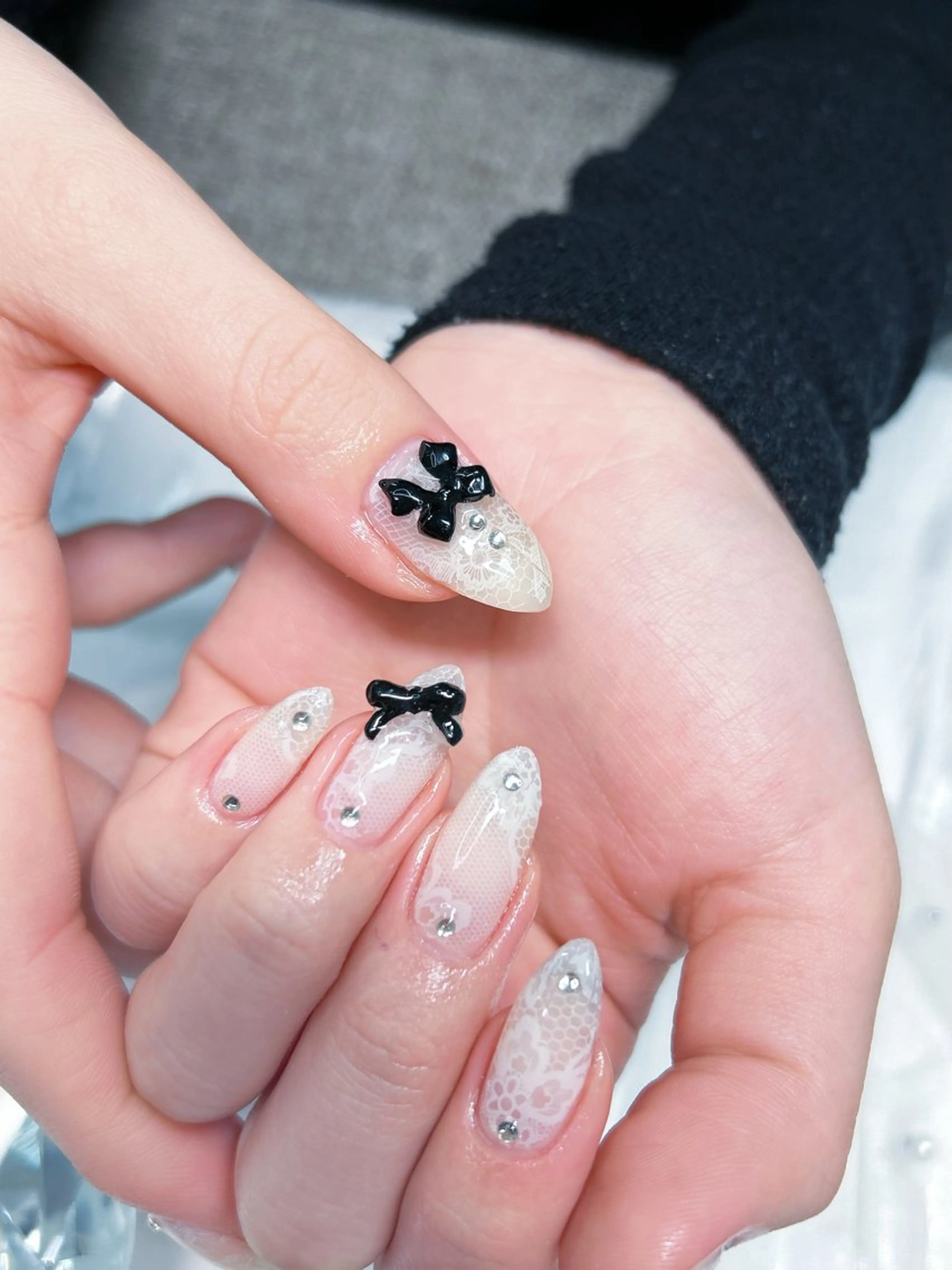 ネイル ガーリー レース リボン シンプルネイル ハンドネイル Cute Tips nailのネイルデザイン