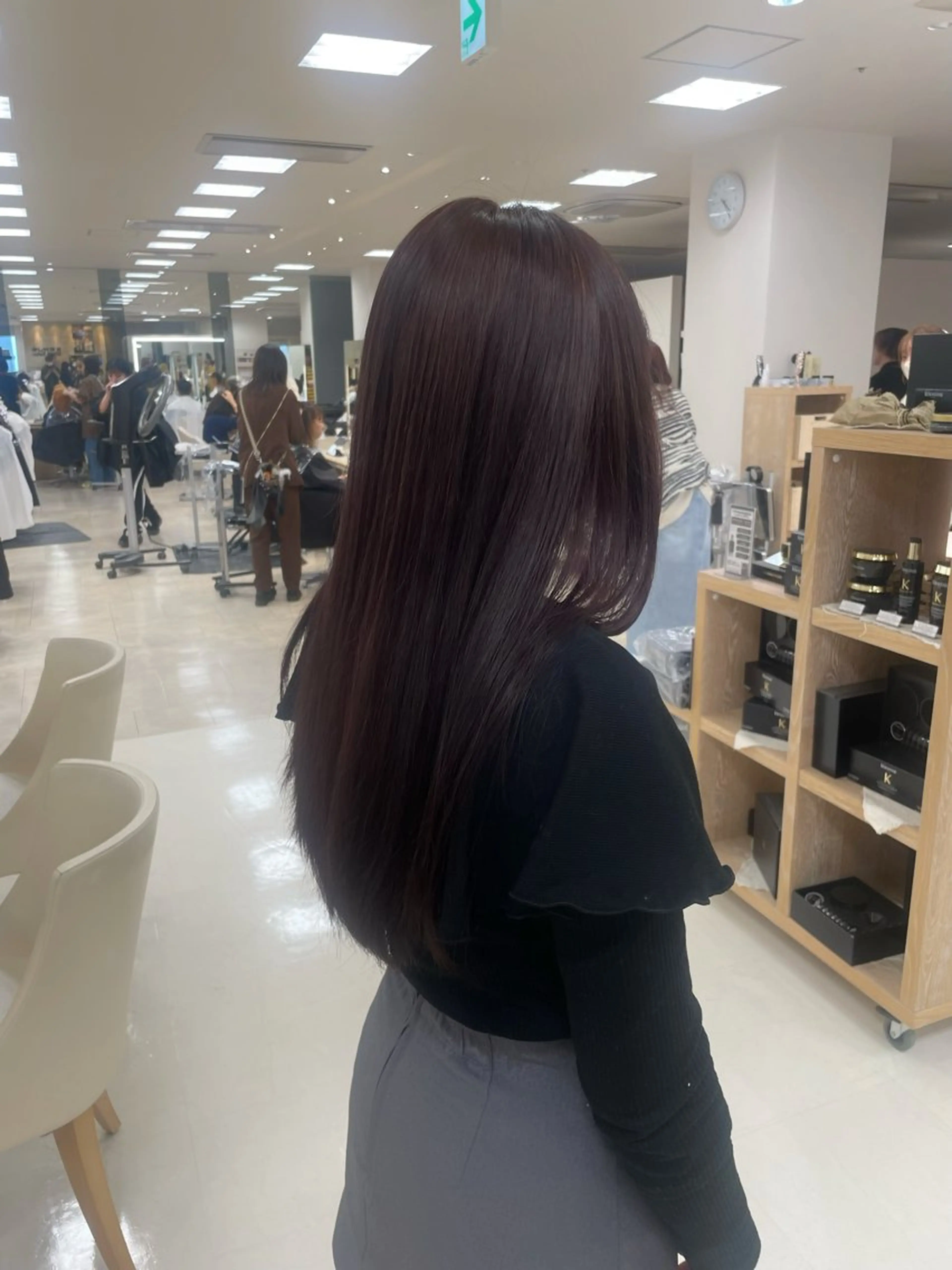 ロング カラー シャドウパーマ／骨格 矯正カット　トモキのヘアスタイル