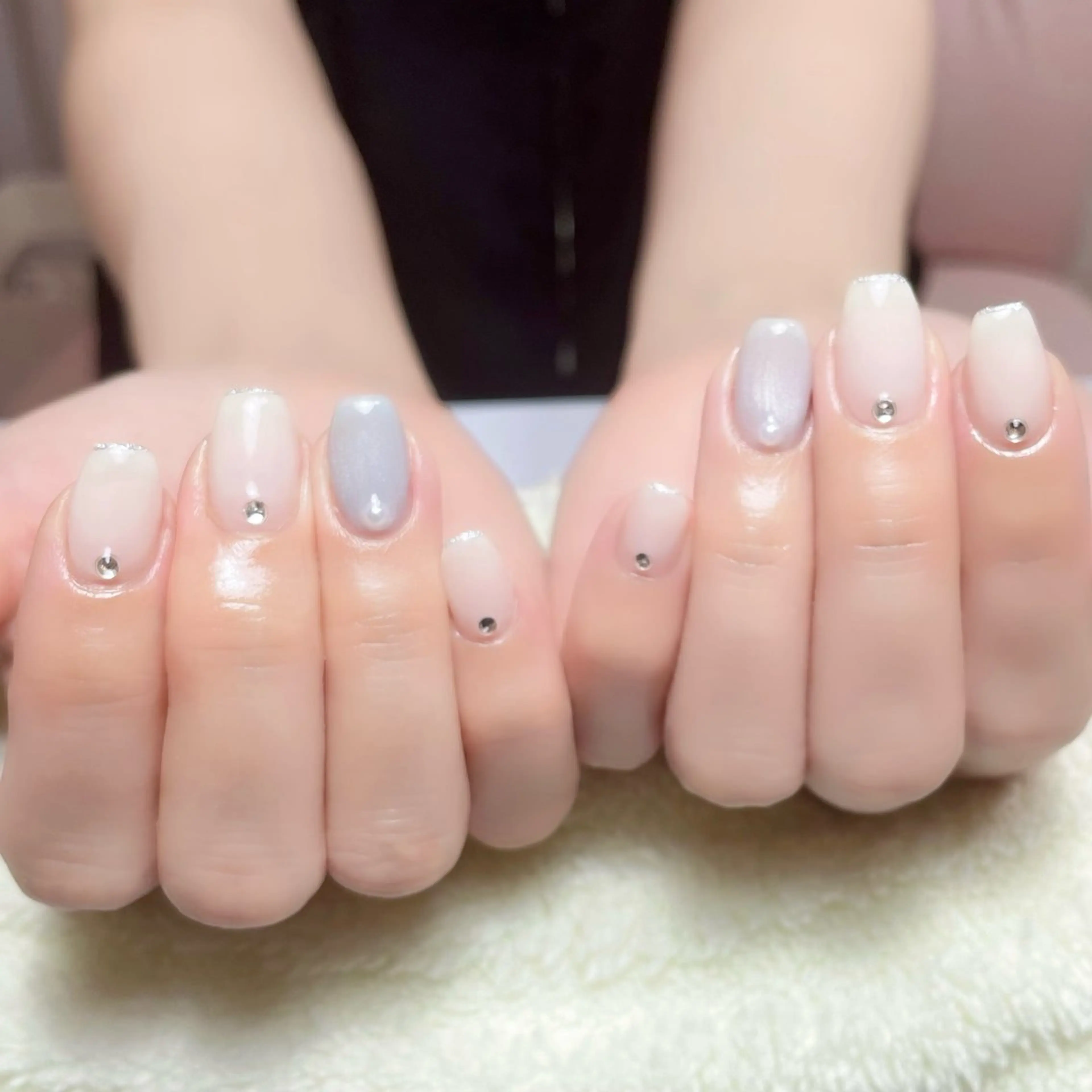 ネイル ストーンネイル ハンドネイル Chicchi 加茂宮駅徒歩3分のネイルデザイン