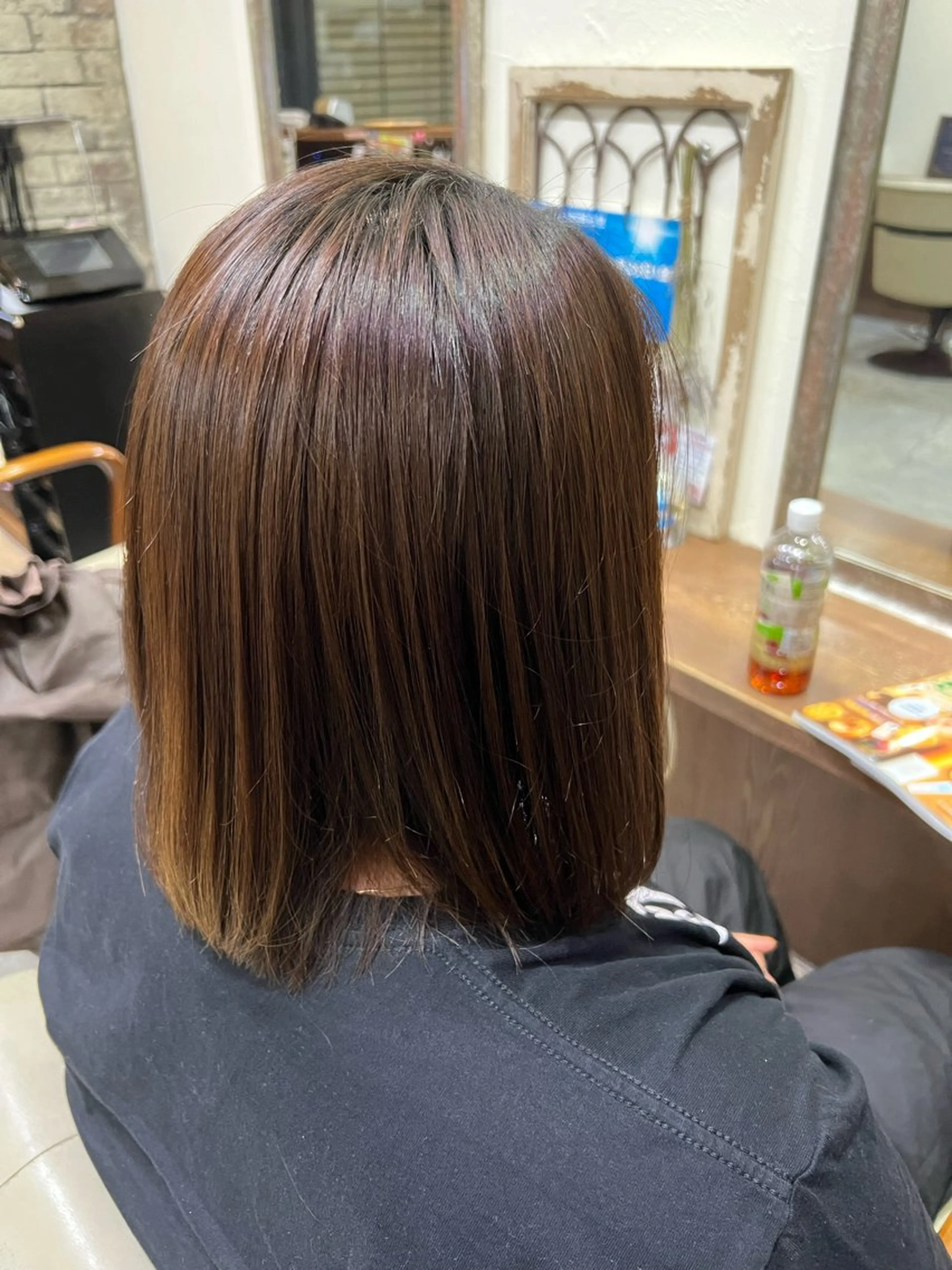 ミディアム カット 縮毛矯正 高橋 葵のヘアスタイル