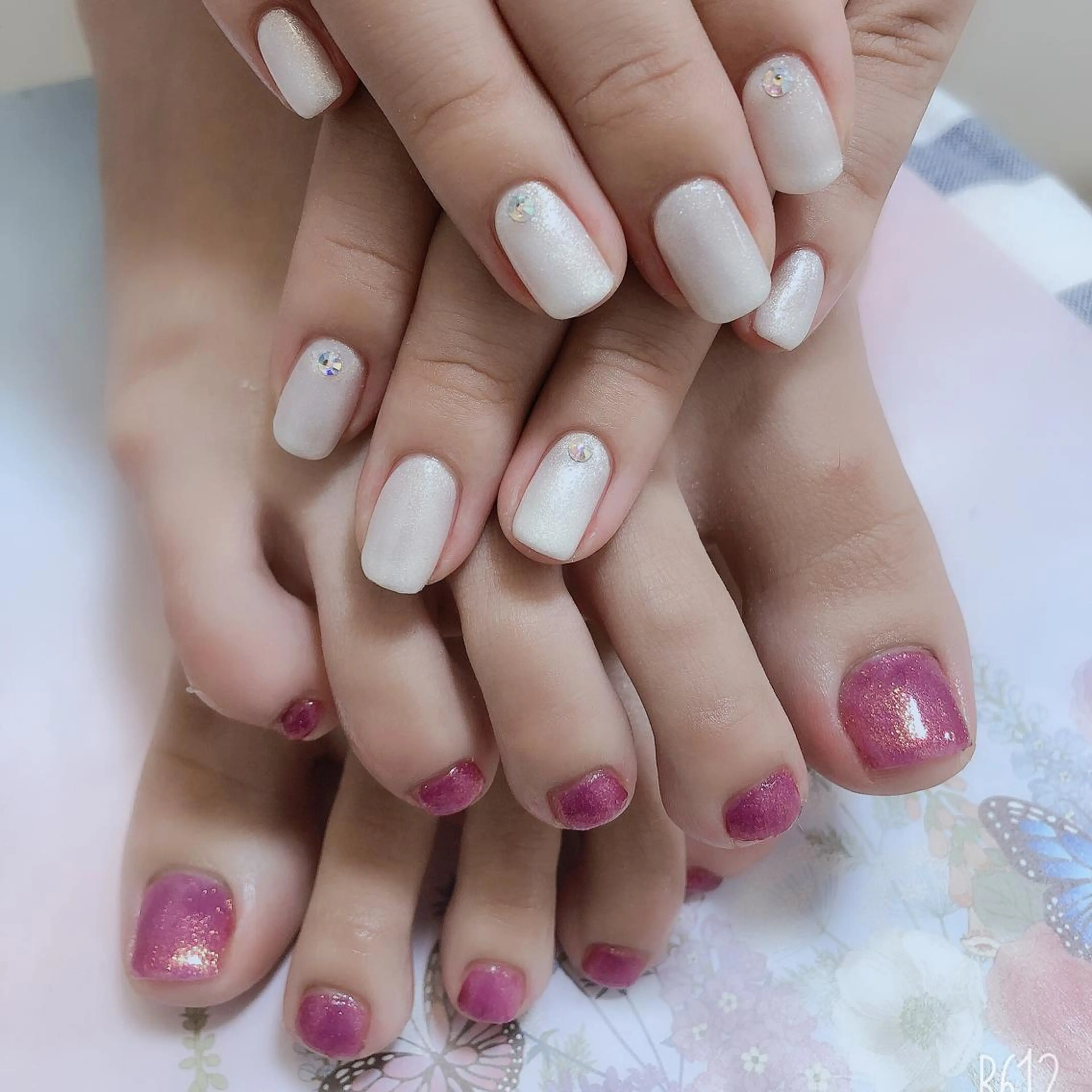 ネイル ハンドネイル フットネイル ハンドケア ネイルサロンエクラ 🫧Shizukaのネイルデザイン