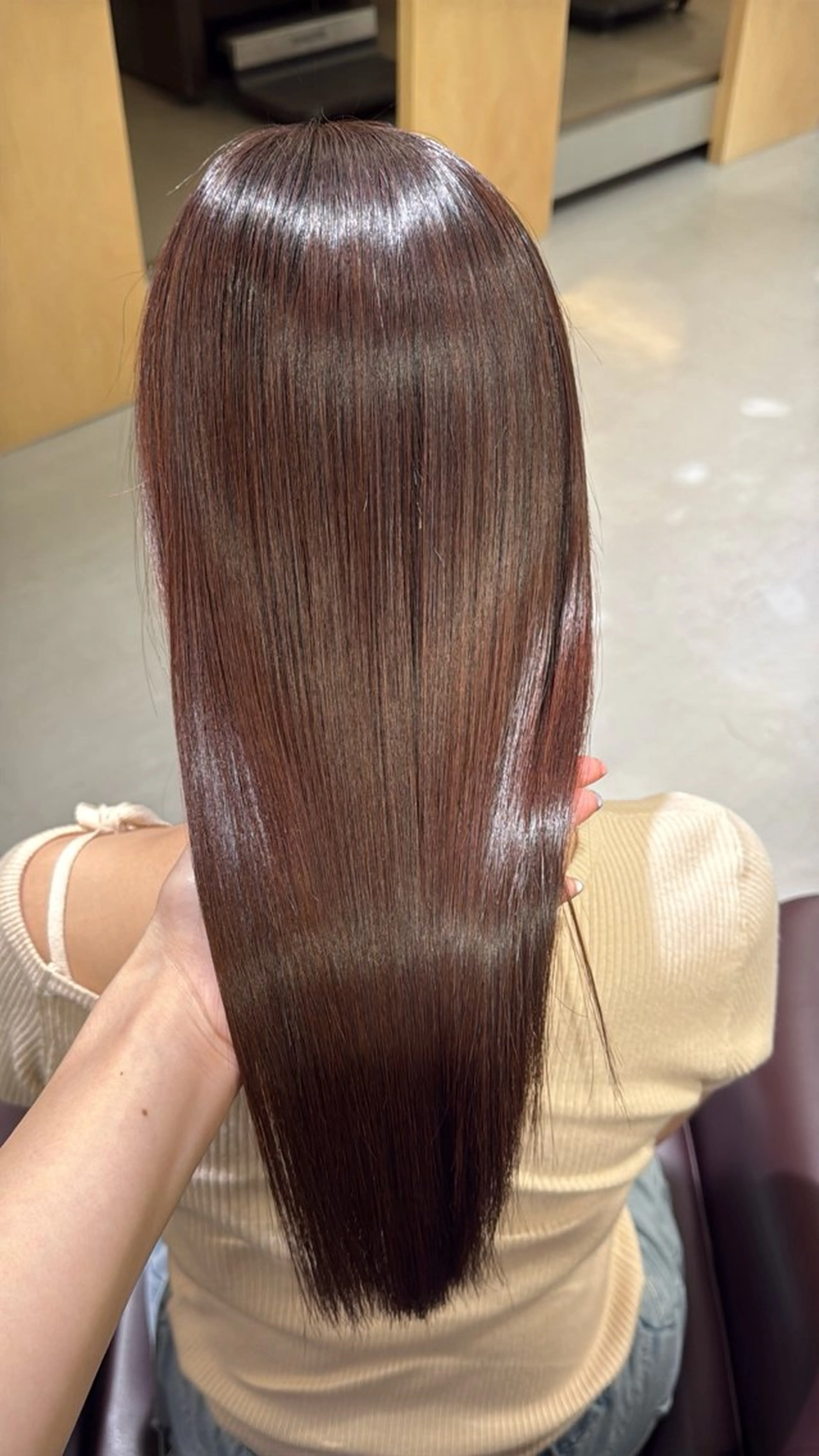 ロング ️🫧透明感カラー& 髪質改善🎀いさきのヘアスタイル