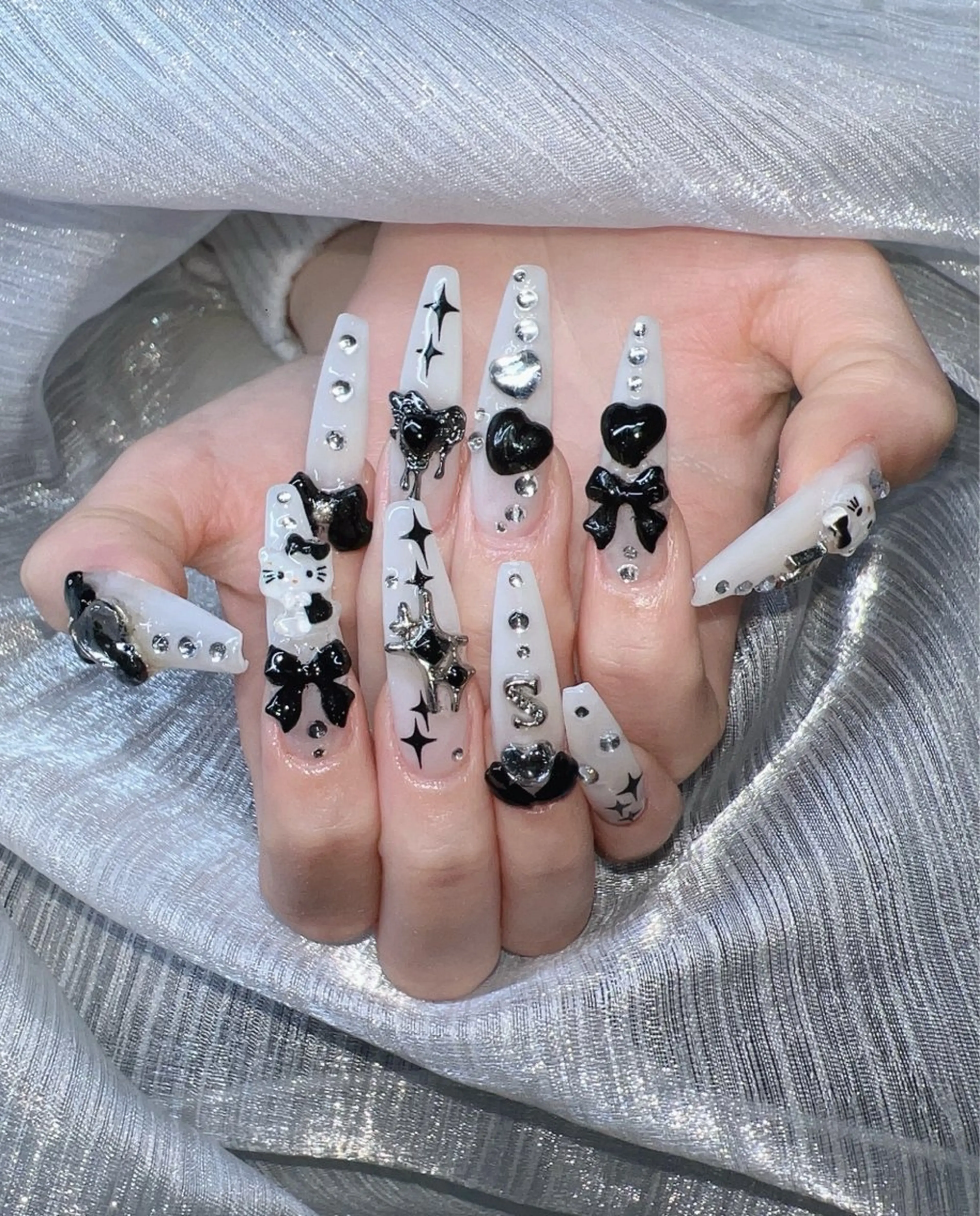 ネイル オーロラネイル チークネイル 長さ出し フットネイル フレンチネイル ハンドネイル Lee Nailsのネイルデザイン