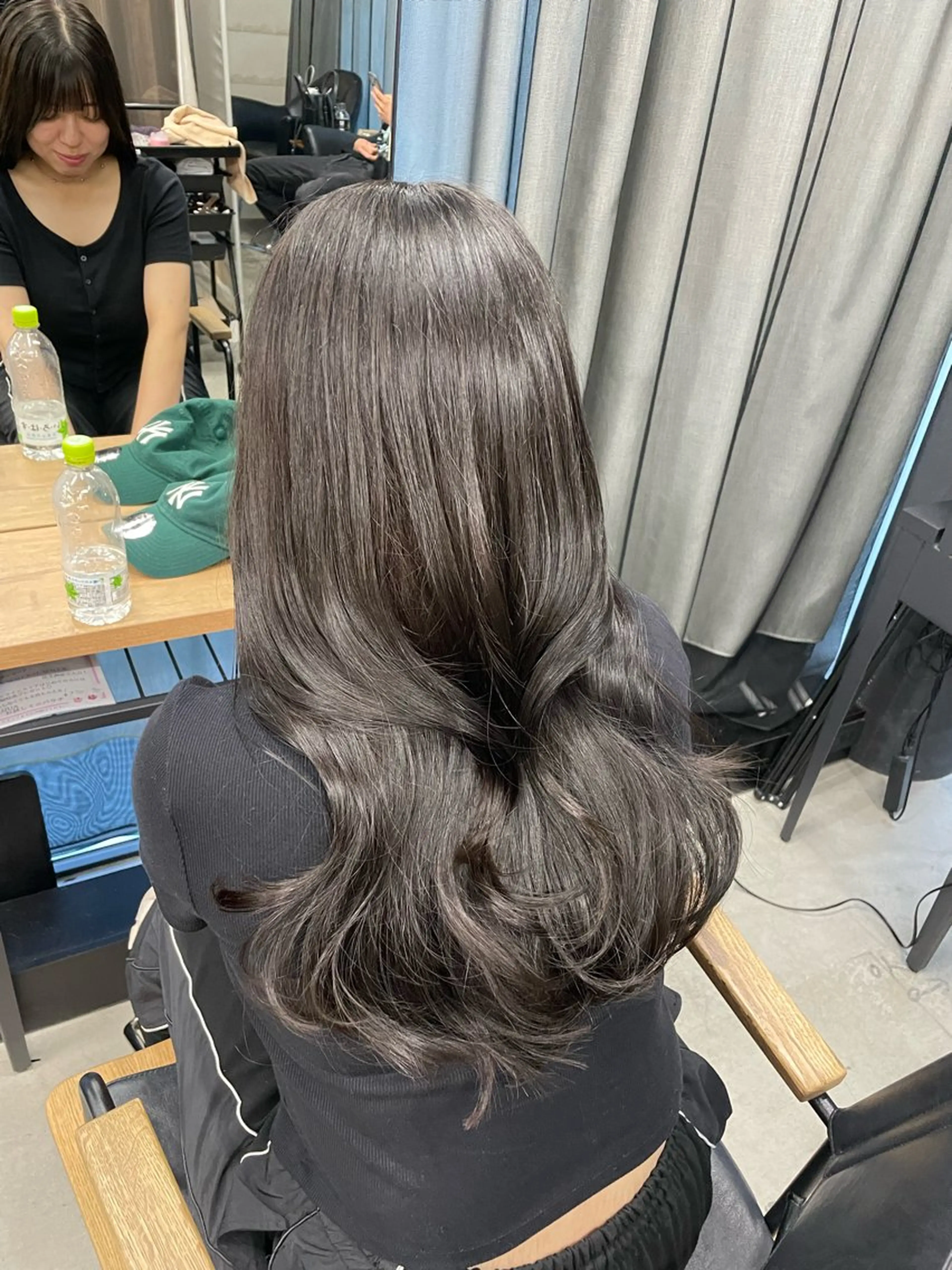 ロング 伊藤 莉奈　韓国ヘアのヘアスタイル