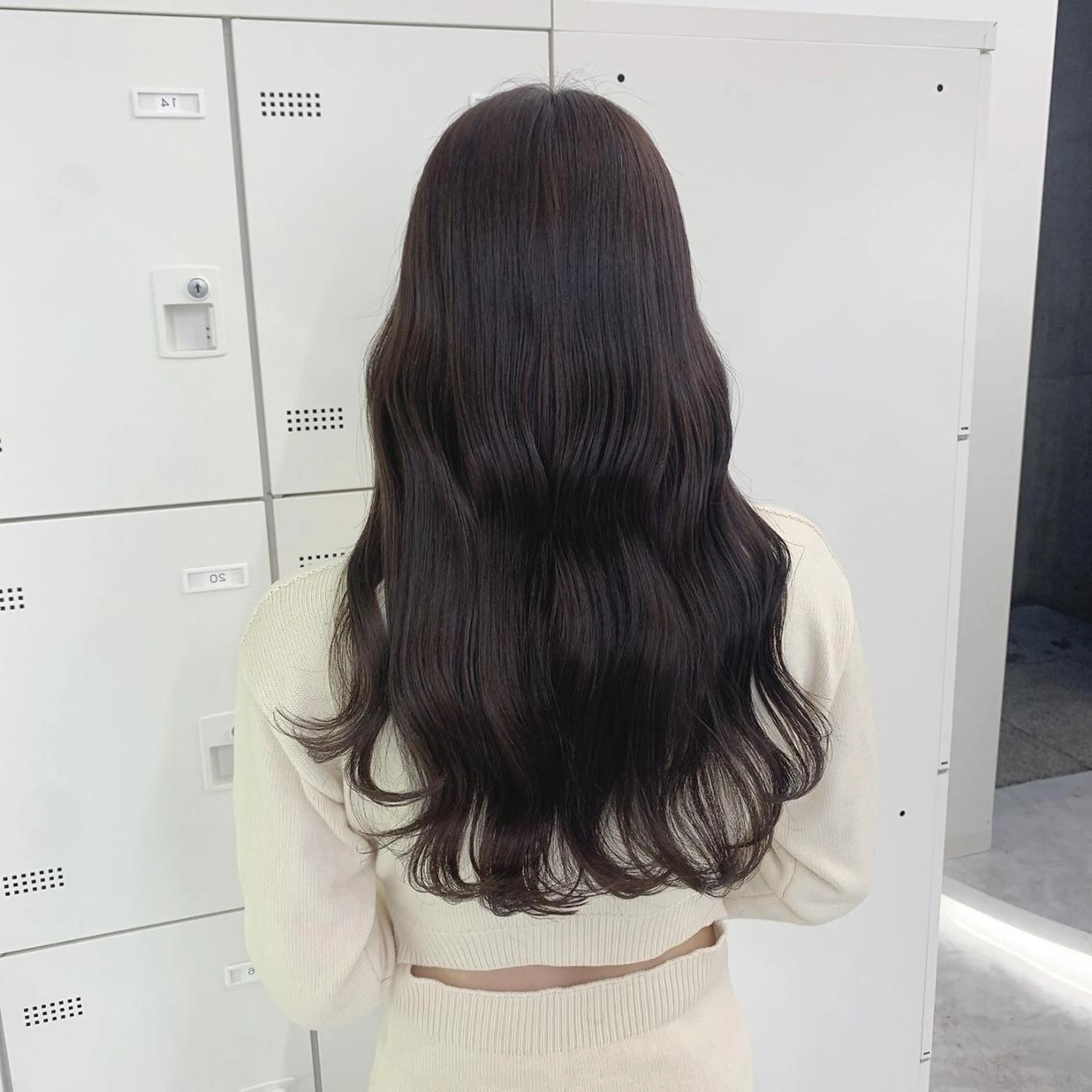 ロング カラー 韓国アイドル🤍ブリ ーチカラー🤍わかなのヘアスタイル