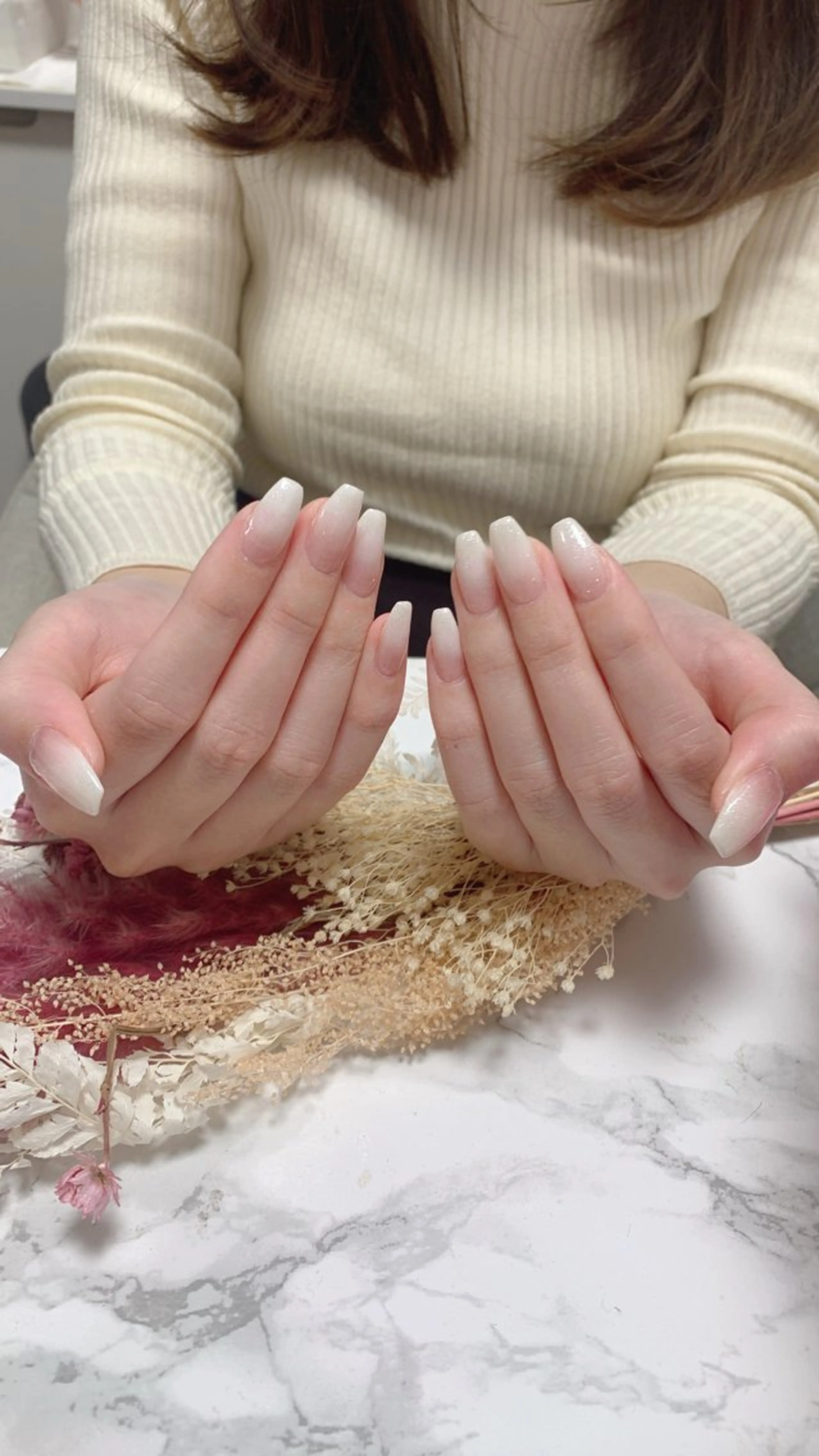 ネイル はな💎ネイル ワンホン、長さ出しのネイルデザイン