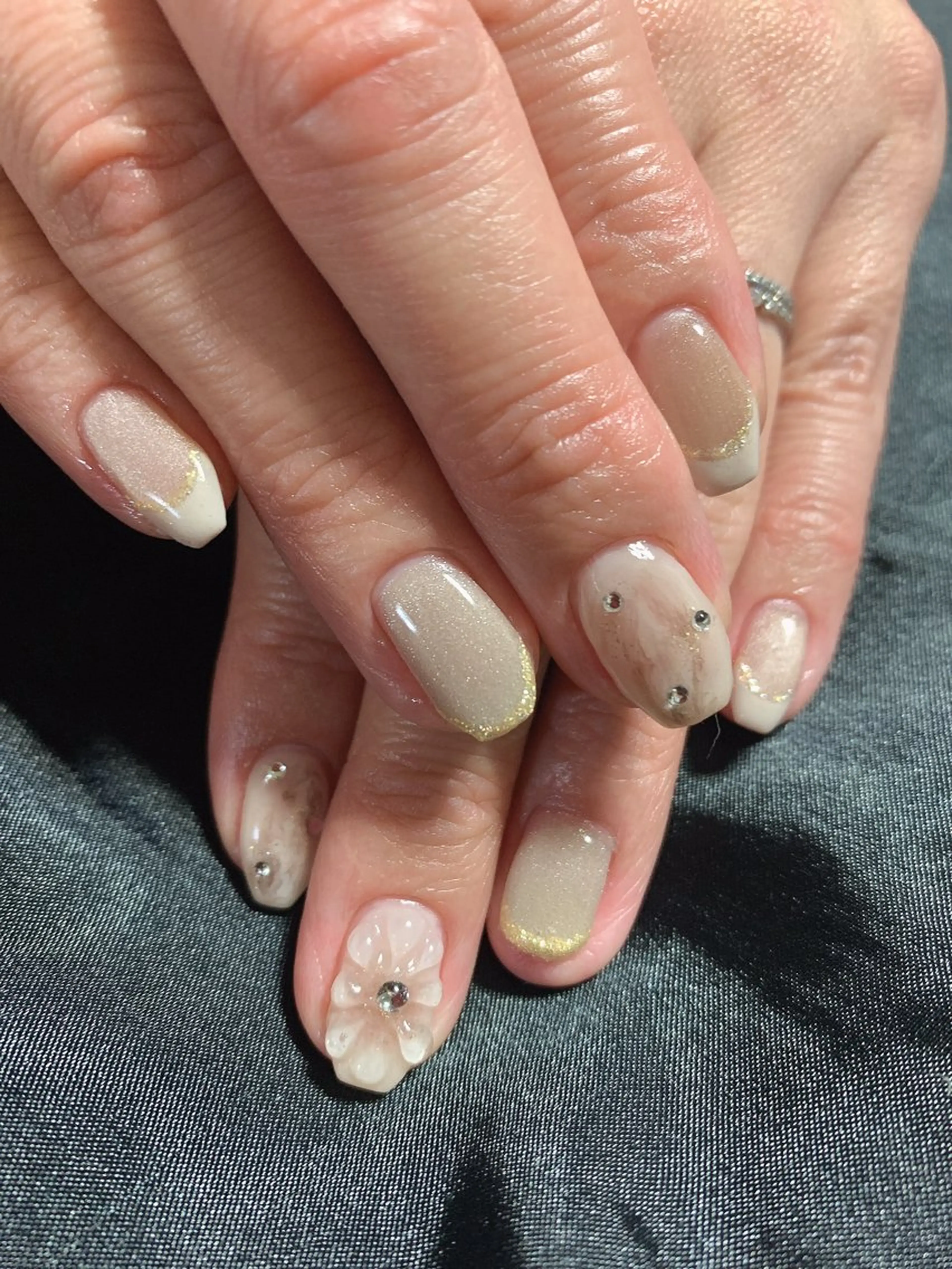 ネイル ハンドネイル グラマラス ネイルのネイルデザイン