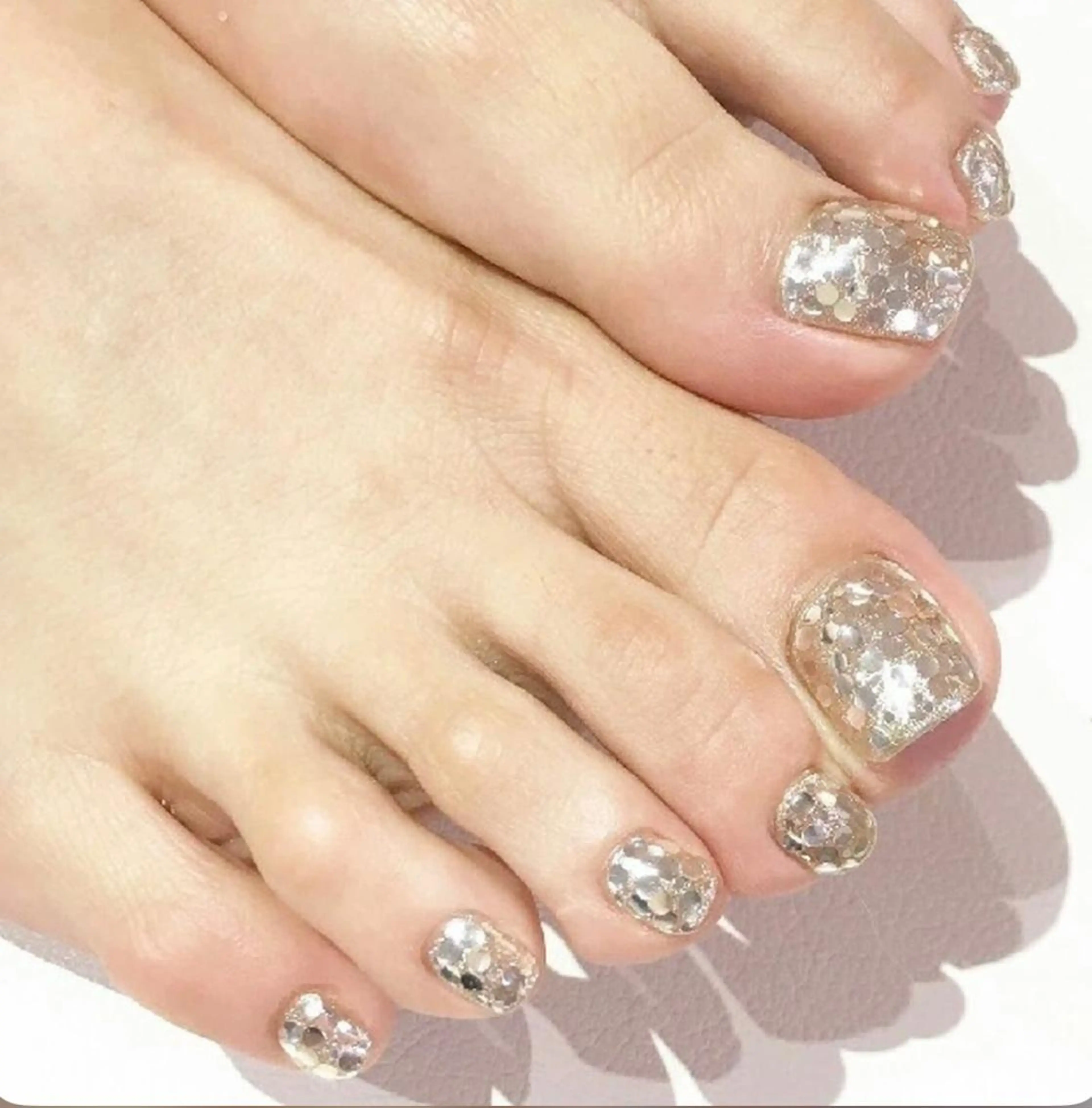 8月末まで期間限定！フットネイル💎オフなしドライケア込【ワンカラー.ラメグラデ.】カラー変更2色までOK❣️の写真