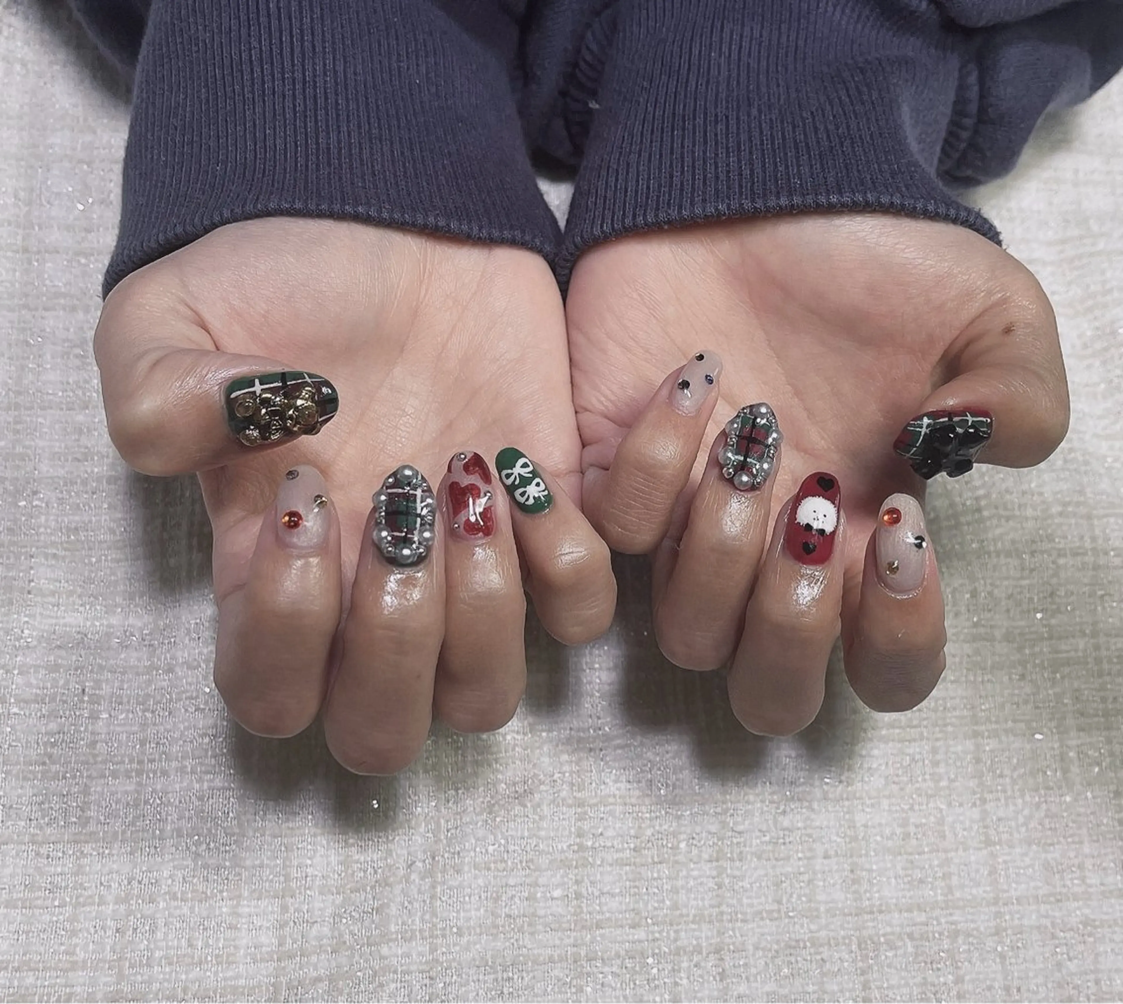 ネイル 星野 彩夏のネイルデザイン