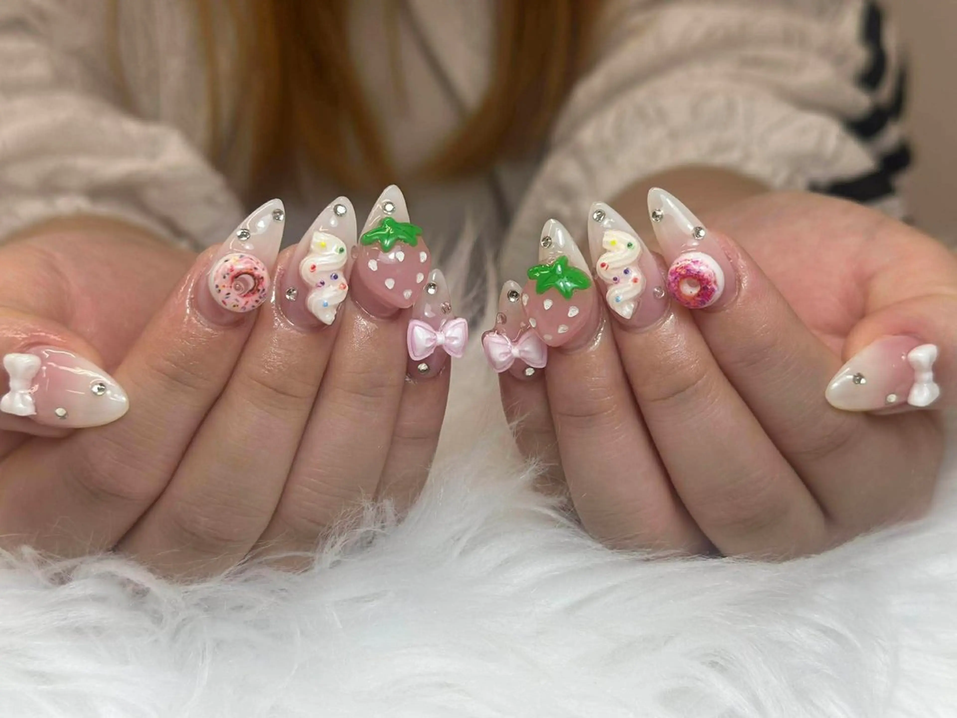 ネイル ハンドネイル NIE MoMoのネイルデザイン