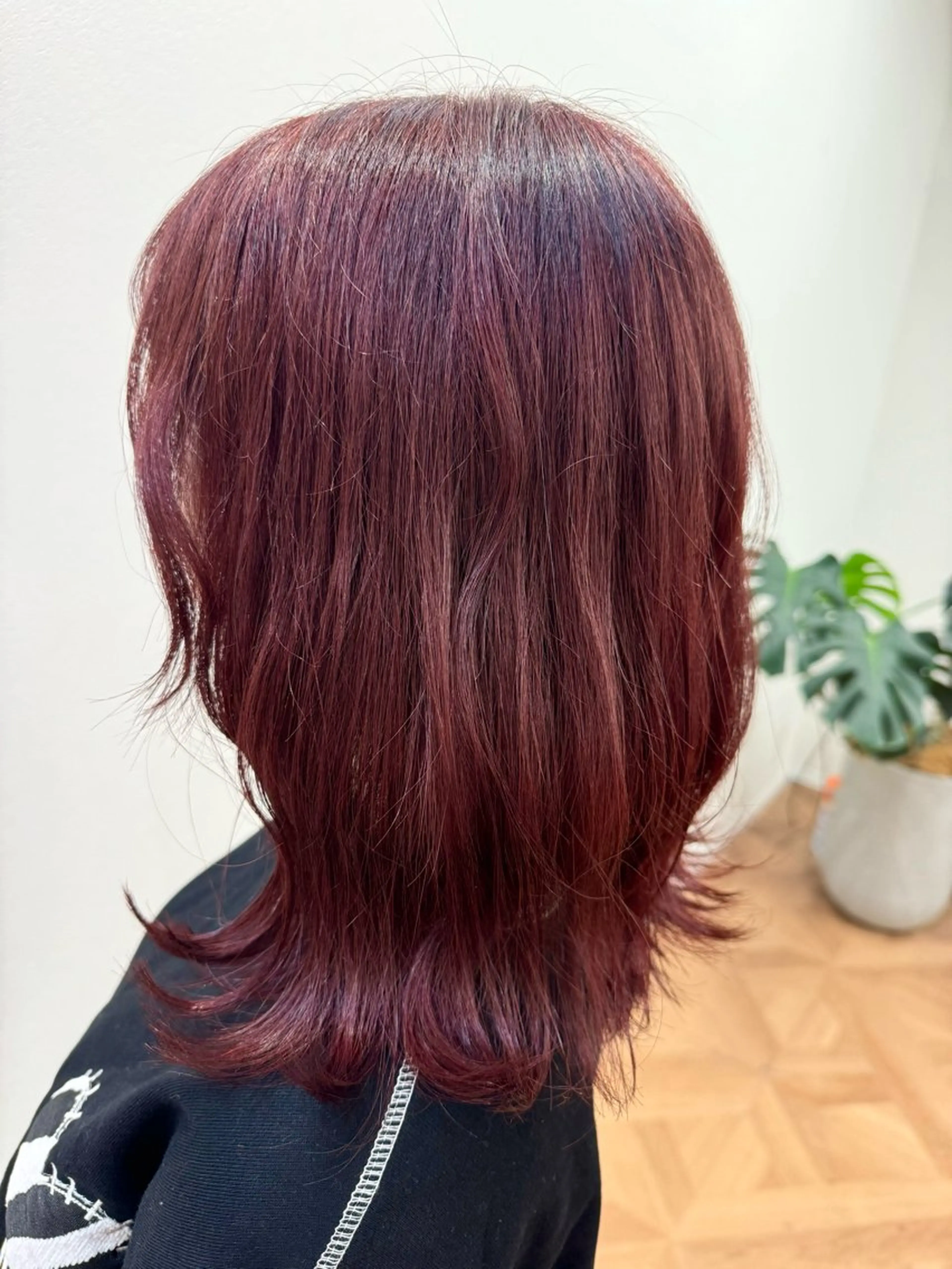 ミディアム カラー ブリーチ ピンクカラー 佐々木 有彩のヘアスタイル