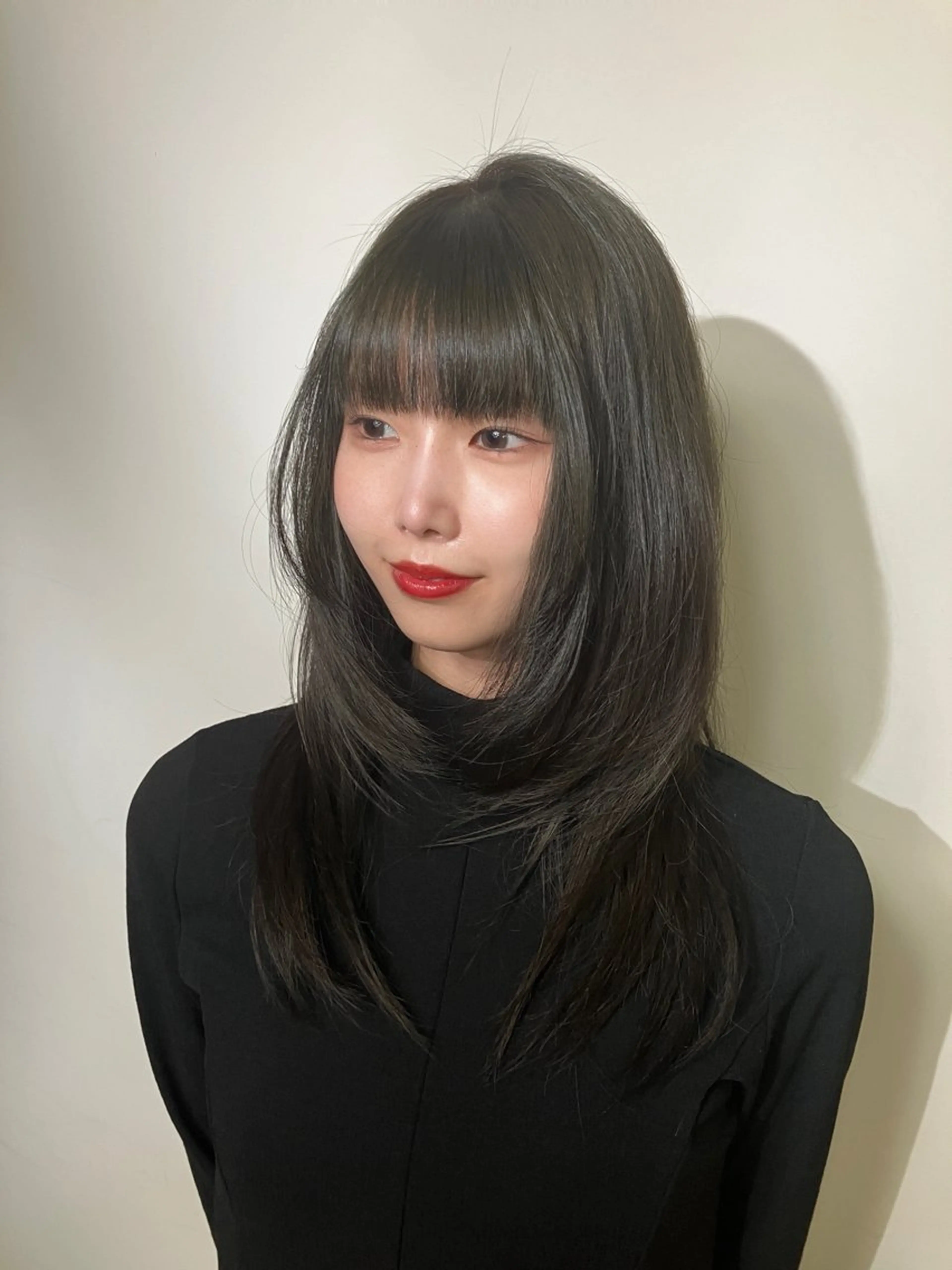 ロング Hanaka🐈‍⬛ 海外×ニュアンスのヘアスタイル