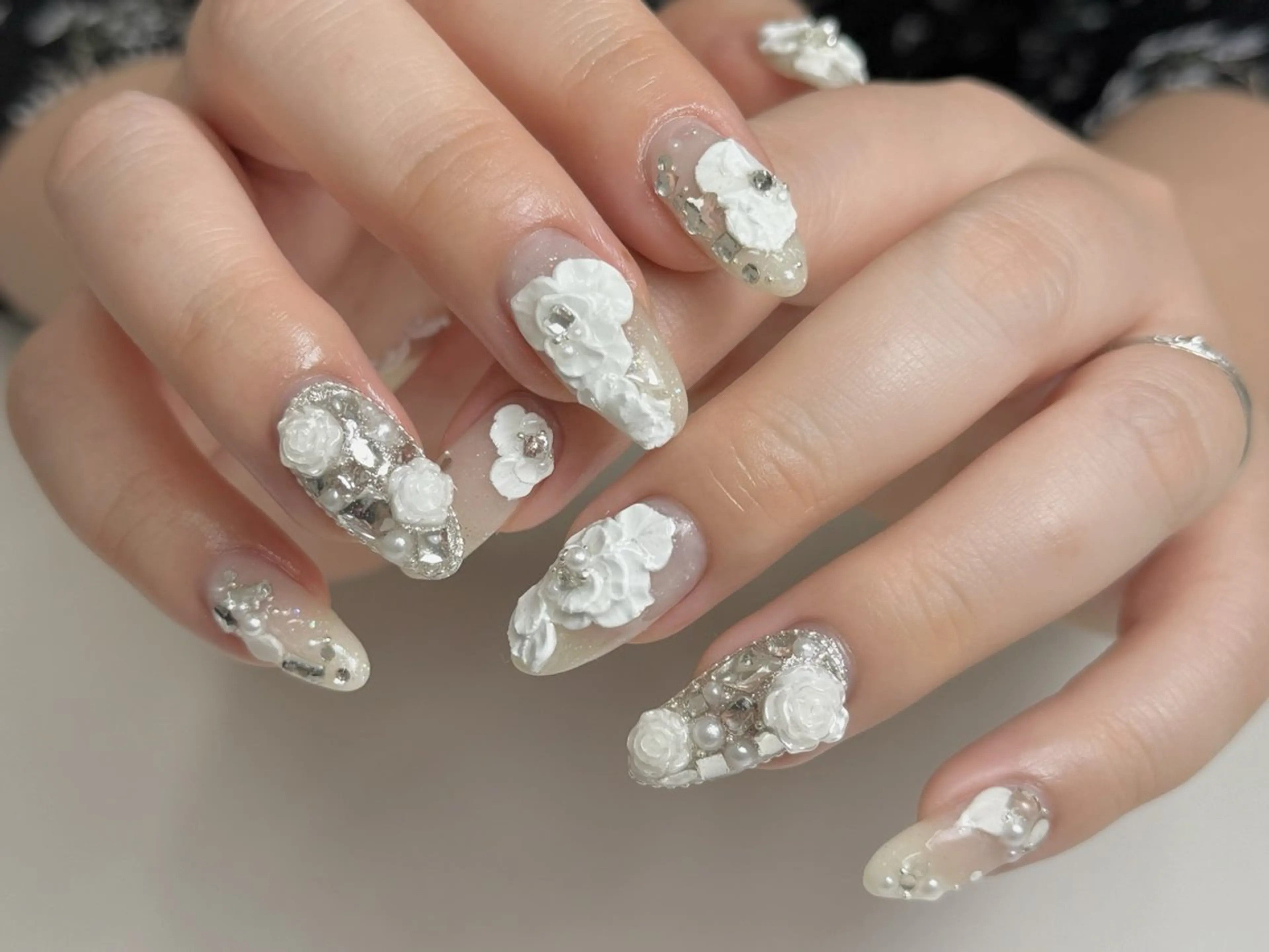 ネイル ハンドネイル ハンドケア ONIKA Nail 表参道A4徒歩3分のネイルデザイン