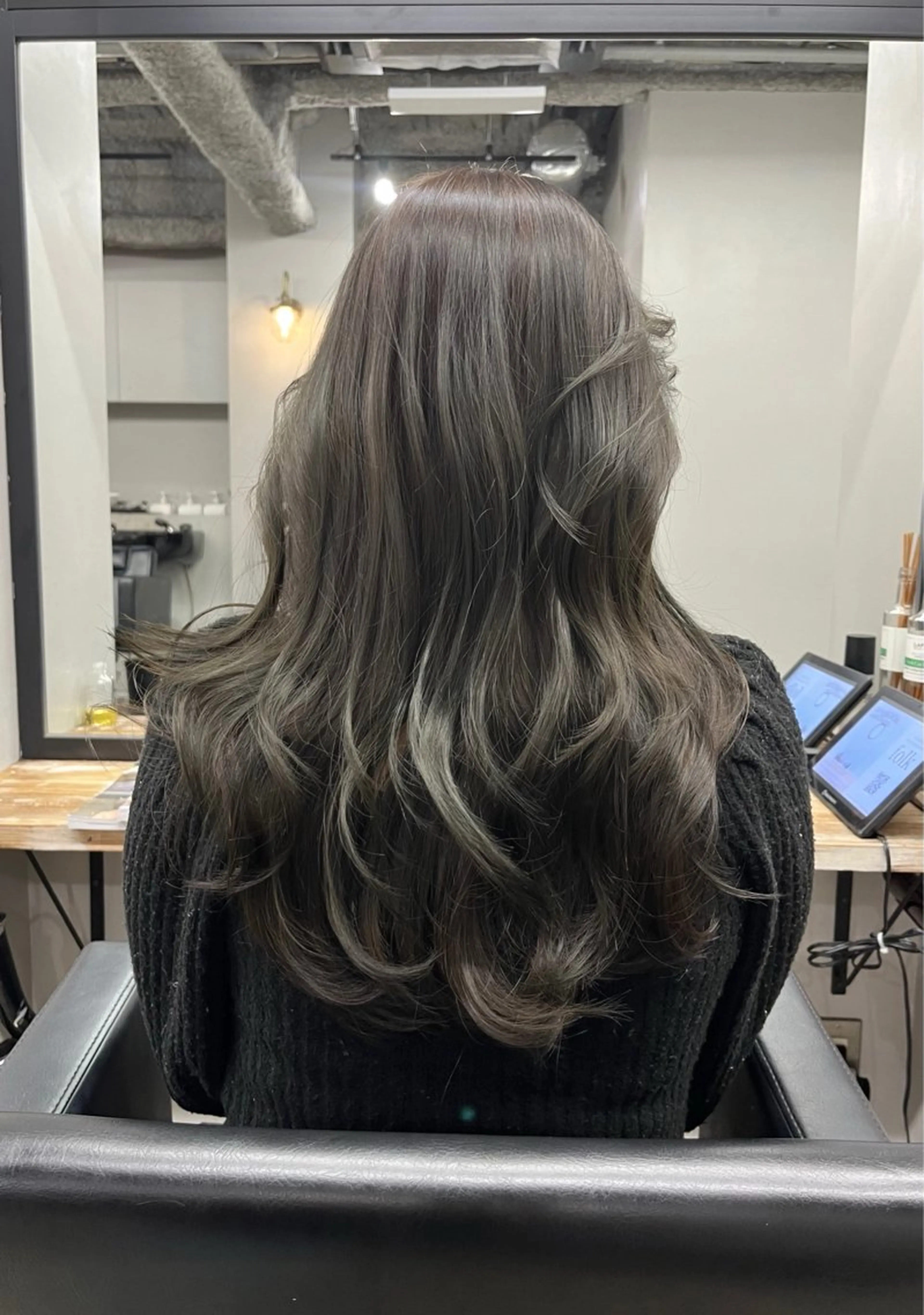 セミロング カラー ヘアアレンジ グレージュ オリーブグレージュ オリーブグレー Ameri/髪質改善 /韓国ヘア🇰🇷のヘアスタイル