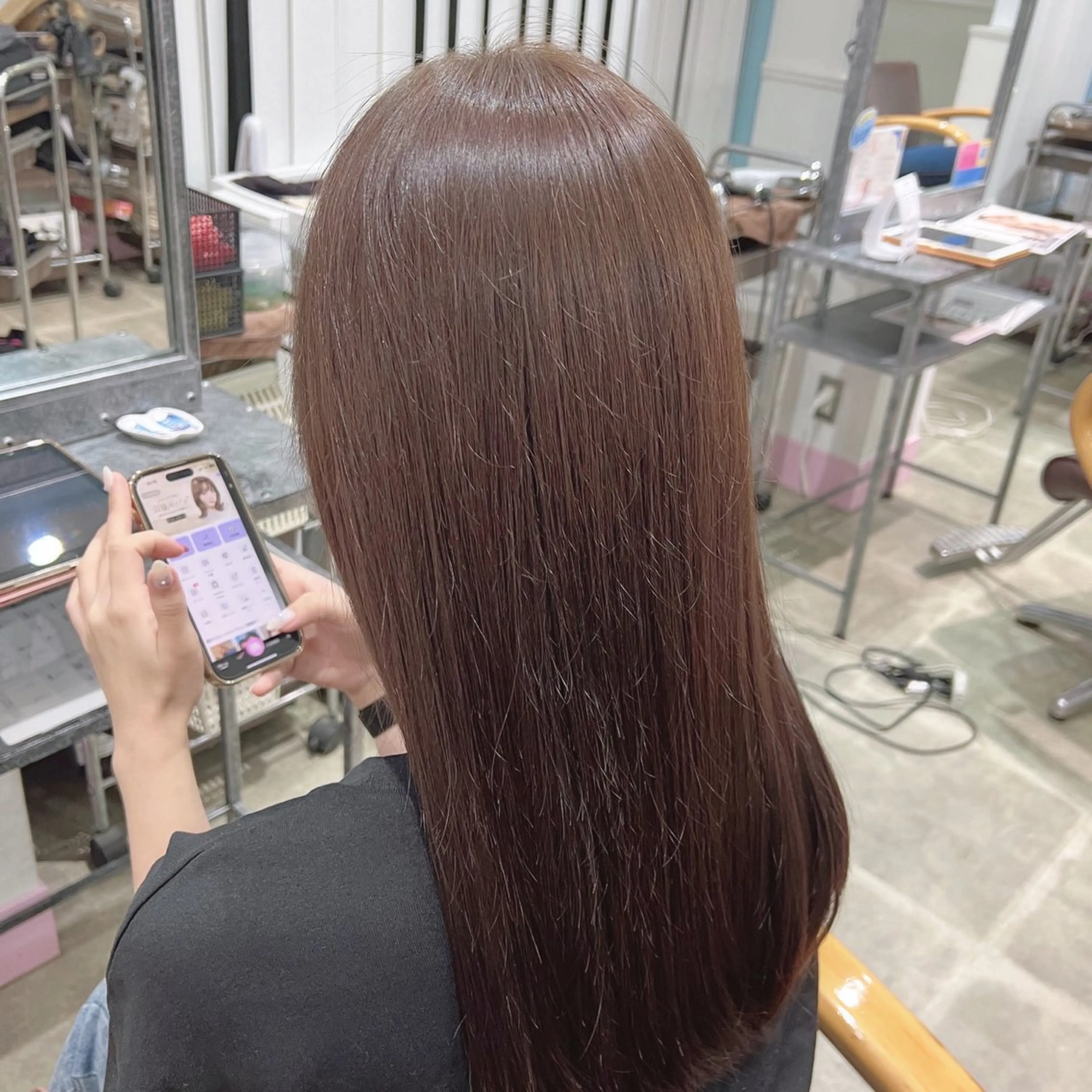 ロング カラー 透明感カラー 坂柳 朱音のヘアスタイル