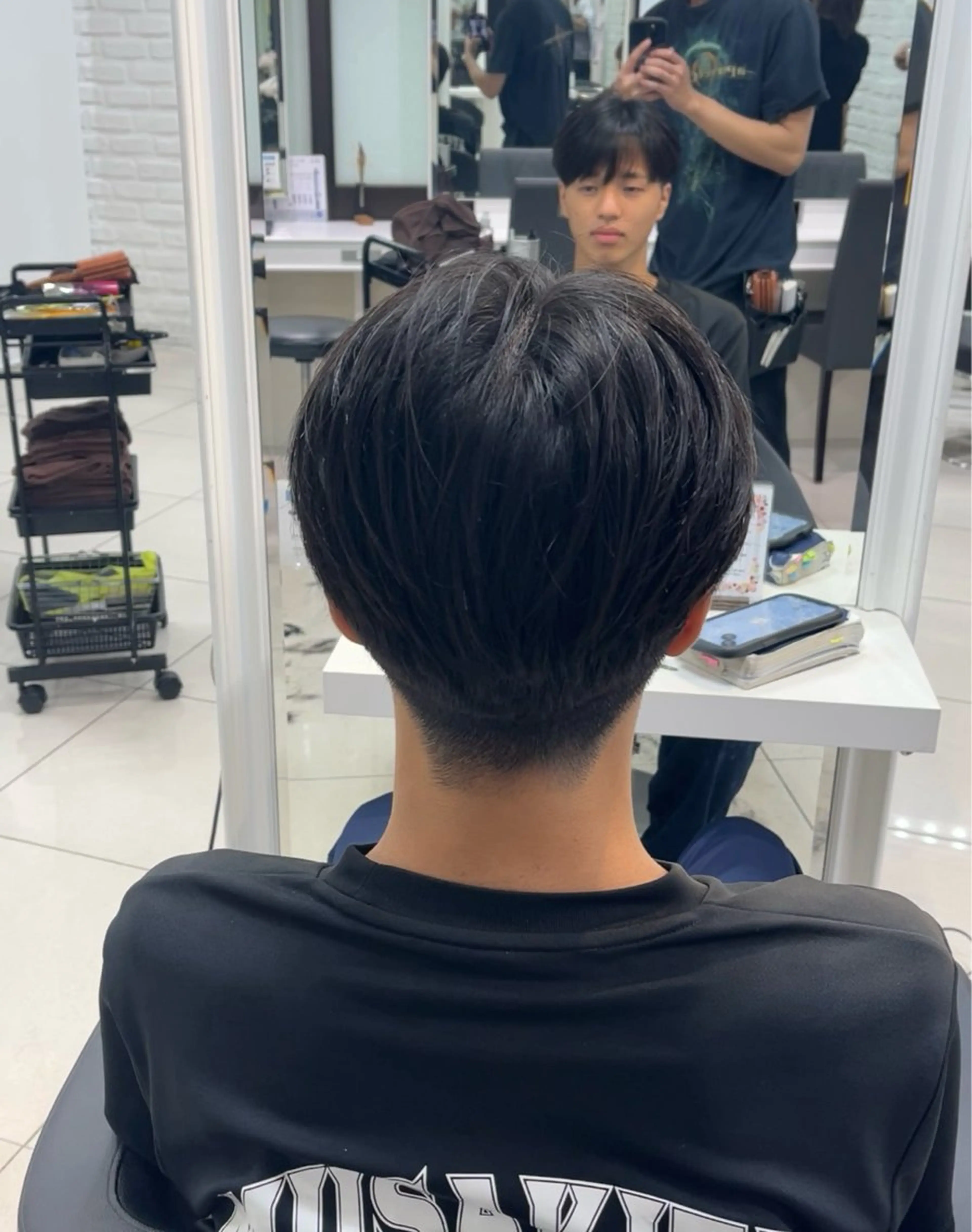 ショート メンズ 【シャドウパーマ センターパート】義心のヘアスタイル