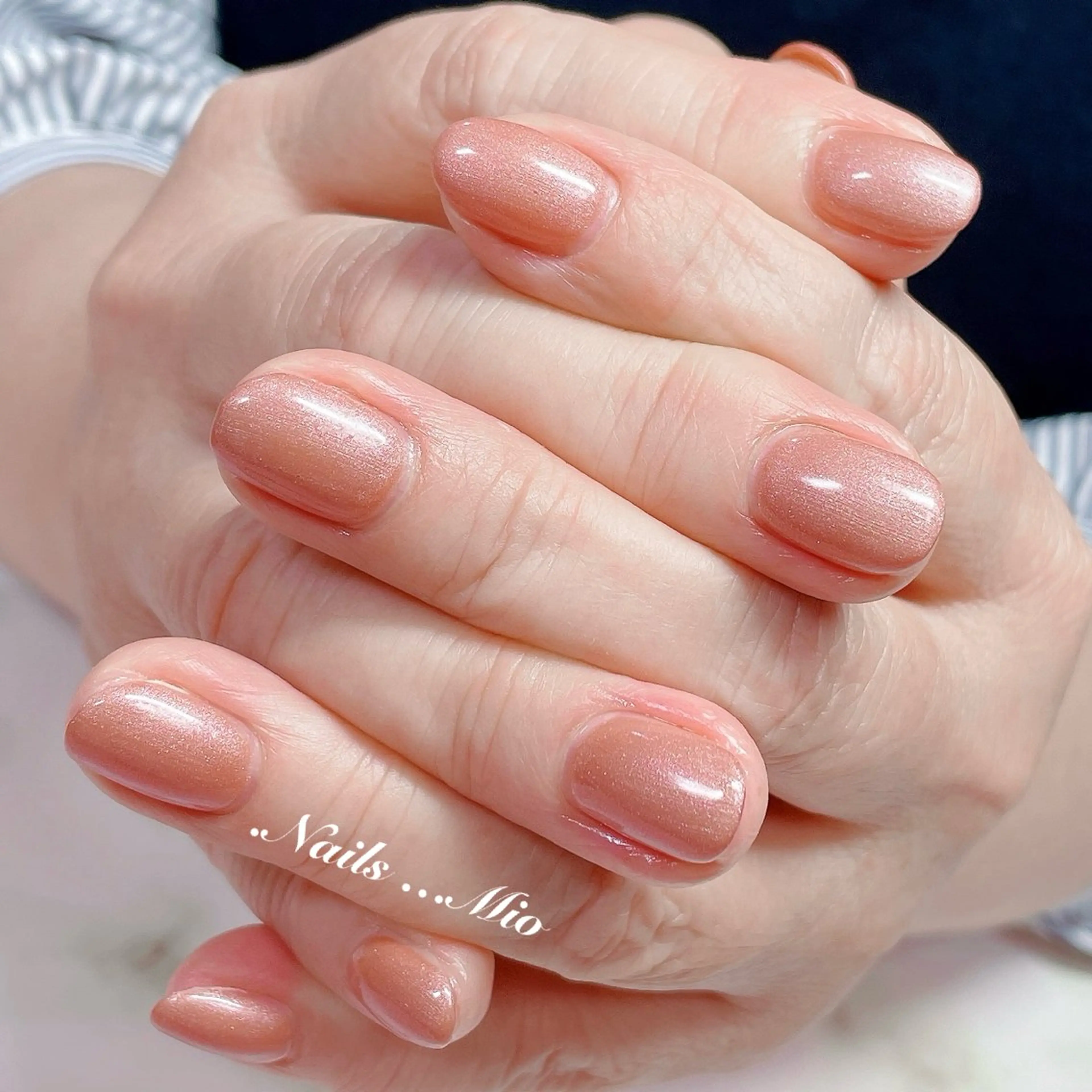 ネイル ジェルネイル ワンカラーネイル 赤色 .Nails Mio 赤羽西ネイルサロンのネイルデザイン