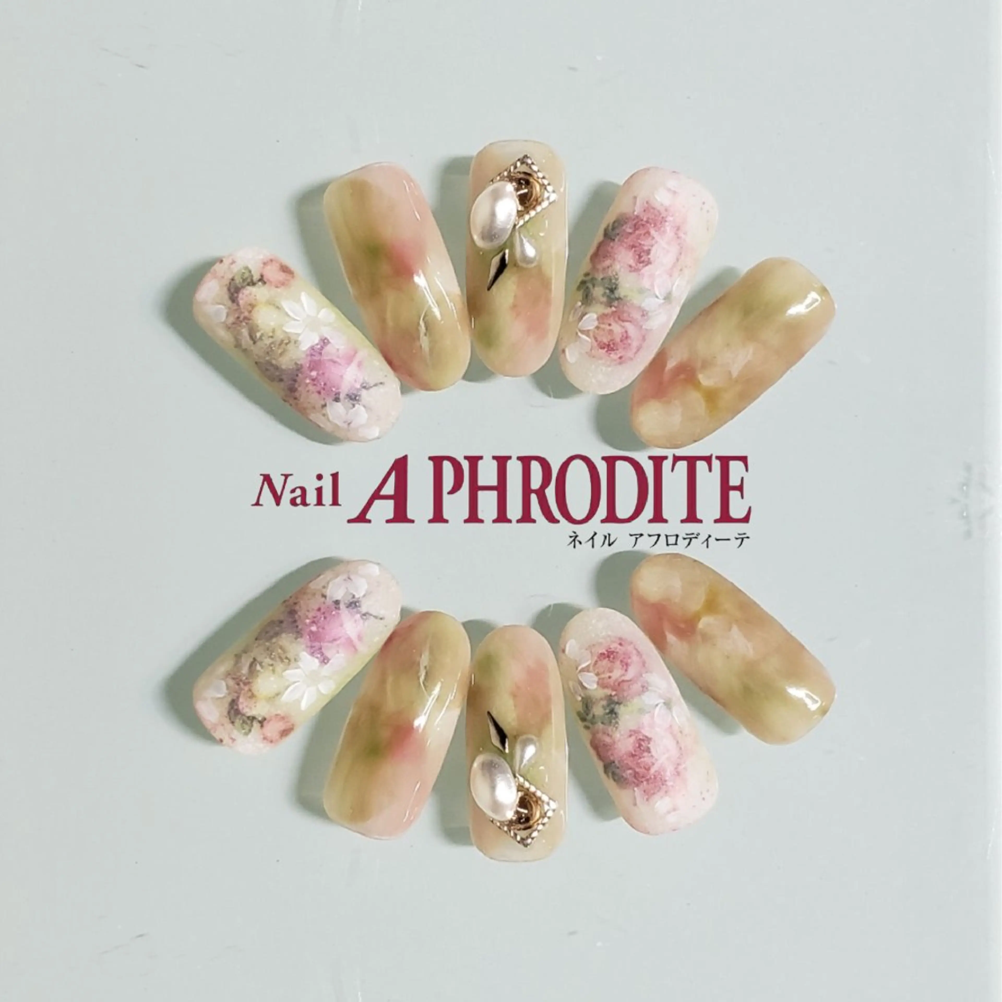 ネイル ジェルネイル ニュアンスネイル スカルプネイル ソフトジェル ネイルチップ Nail  Aphroditeのネイルデザイン
