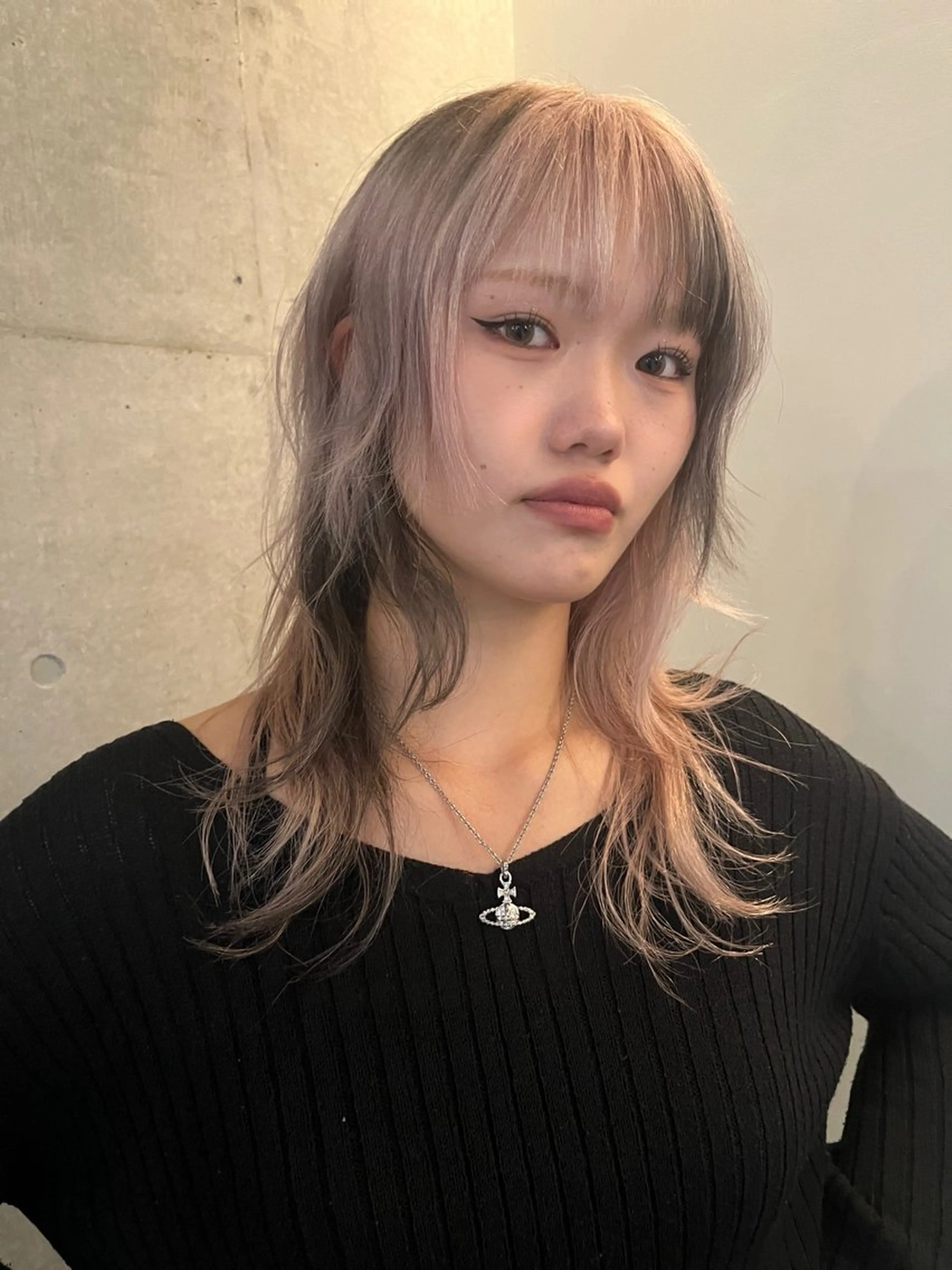 セミロング ハッシュカット ハイレイヤー 韓国風ヘア レイヤーカット ウルフカット レイヤーカット\ウル フ　chinatsuのヘアスタイル