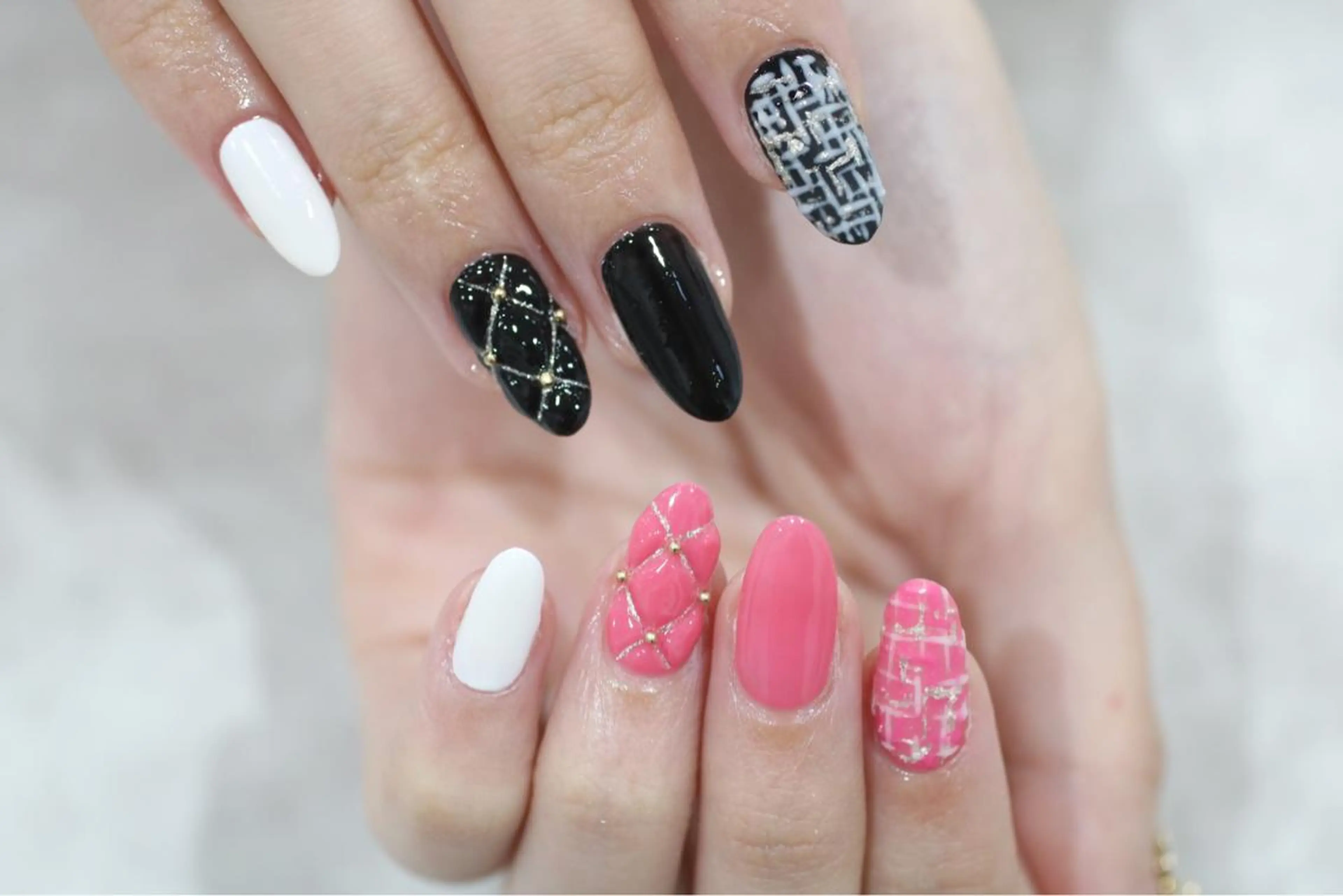 ネイル Leonie ｵｵｲのネイルデザイン