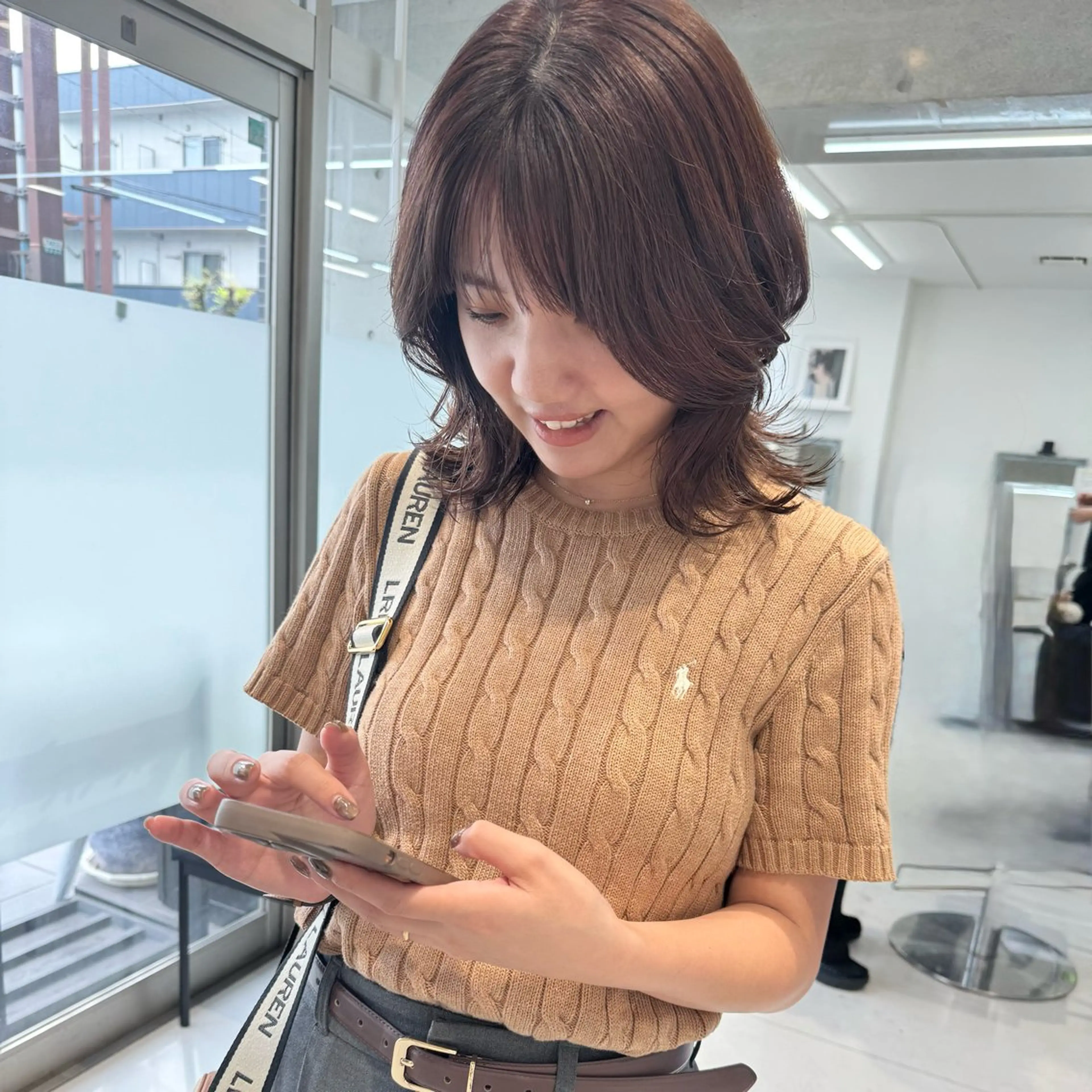 セミロング レイヤーカット カット ヘアカラー トリートメント 会田有紀 /切りっぱなしボブのヘアスタイル