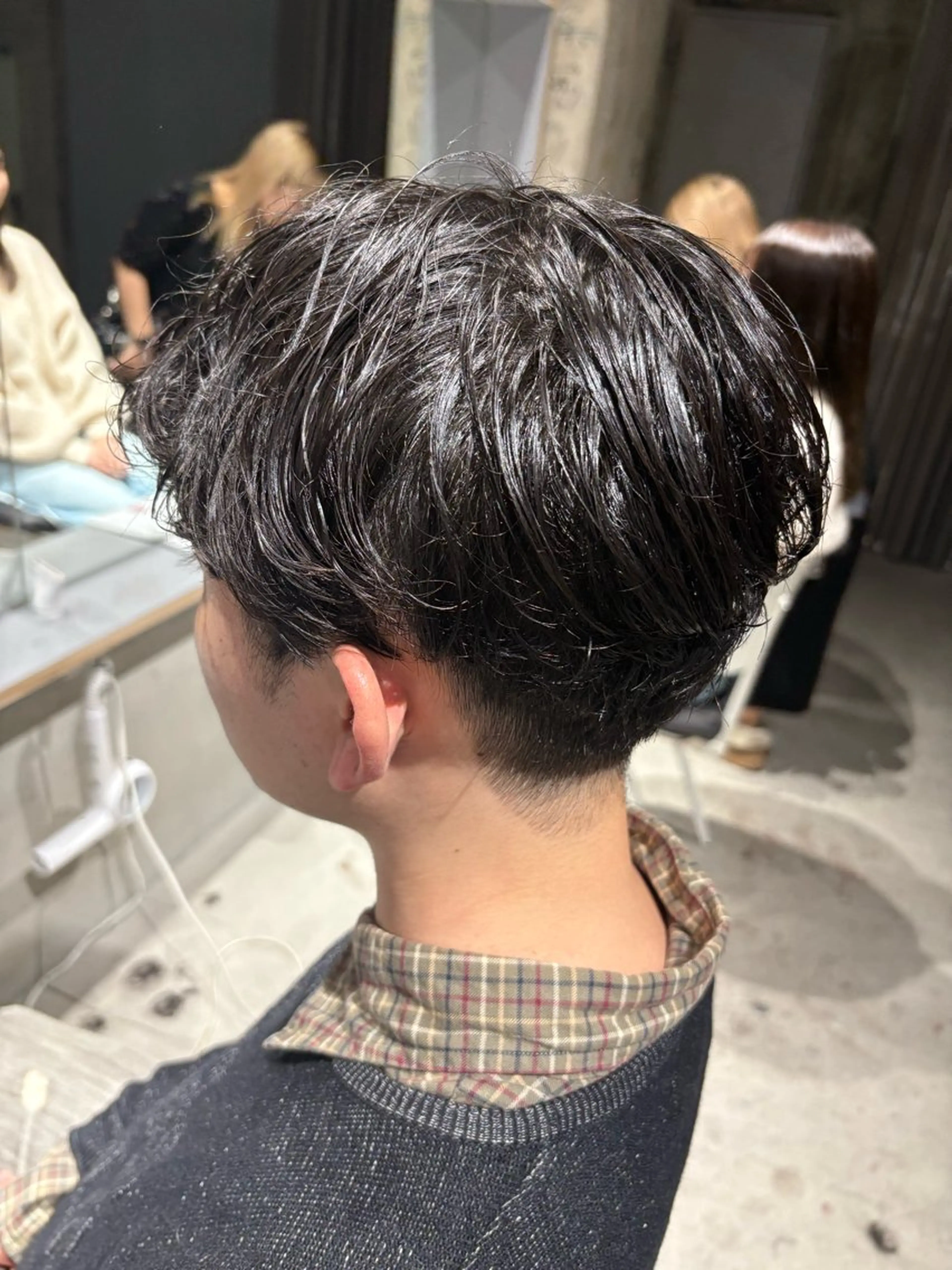 メンズ メンズパーマ 刈り上げ カット ヘアカラー 玉置 七海のヘアスタイル