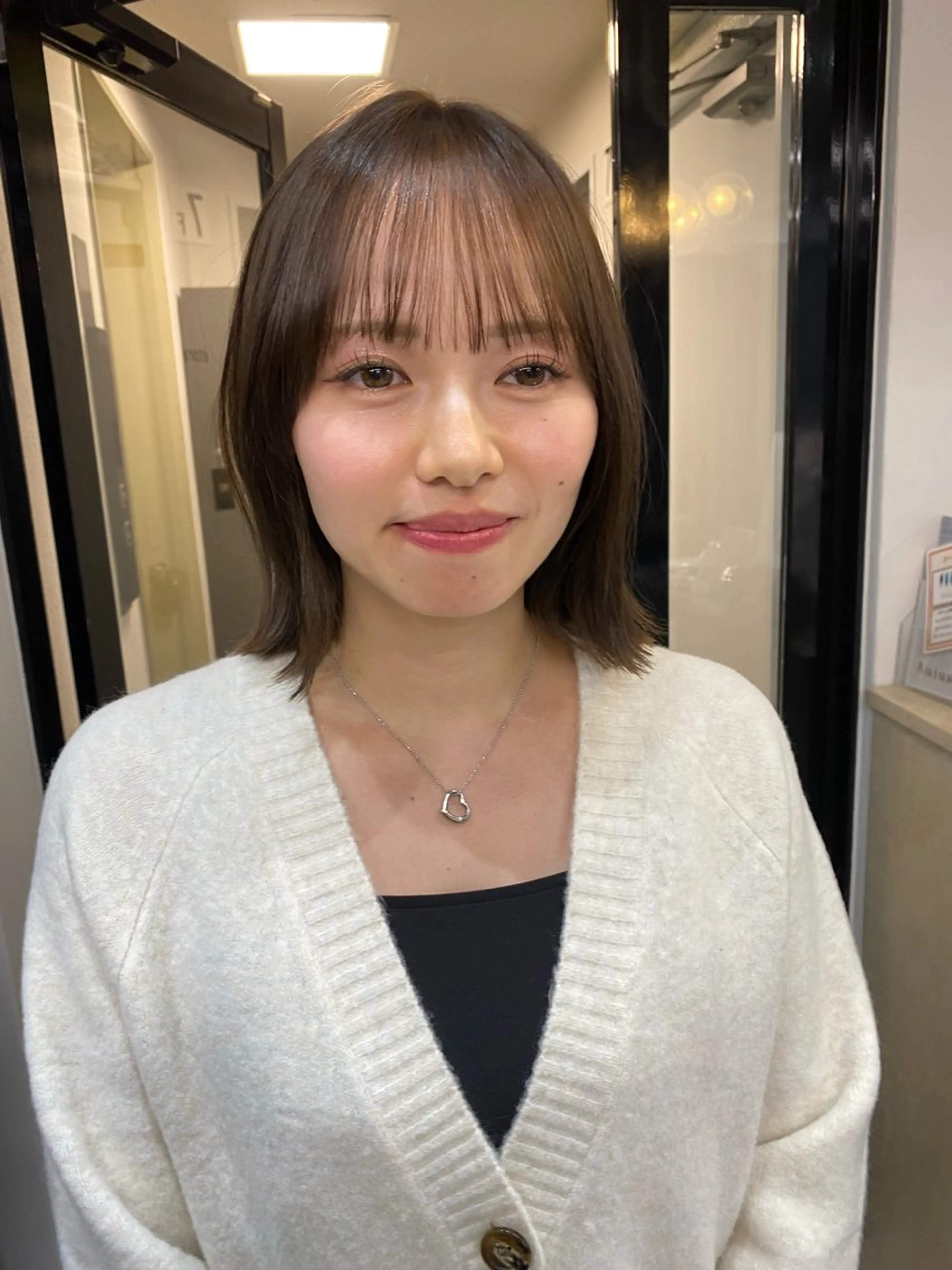 ミディアム カラー ボブ 外ハネヘア カット ヘアカラー トリートメント レイヤー×髪質改善✨ 渋谷/佐藤侑哉のヘアスタイル