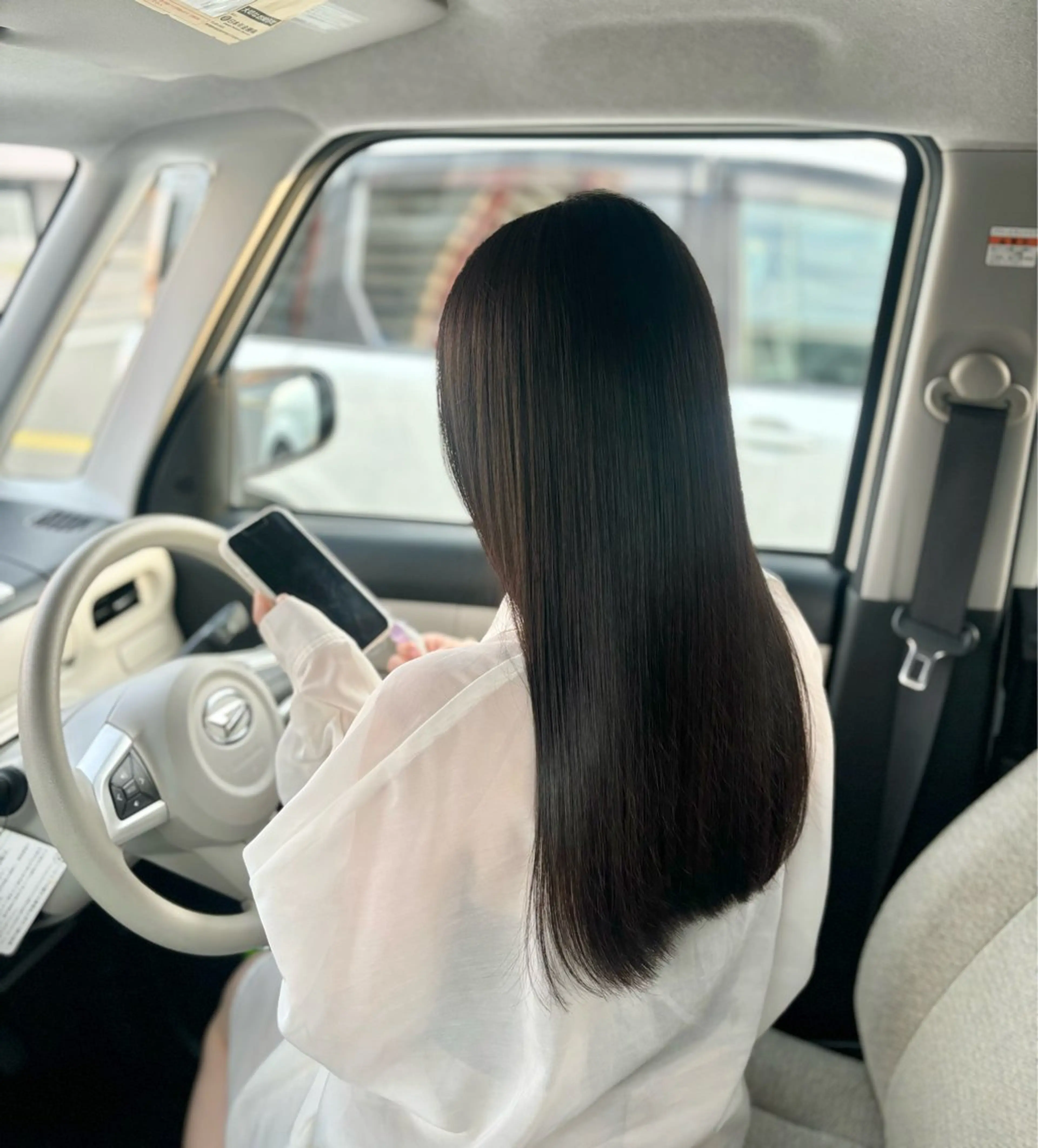 岸田 瑠美のヘアスタイル