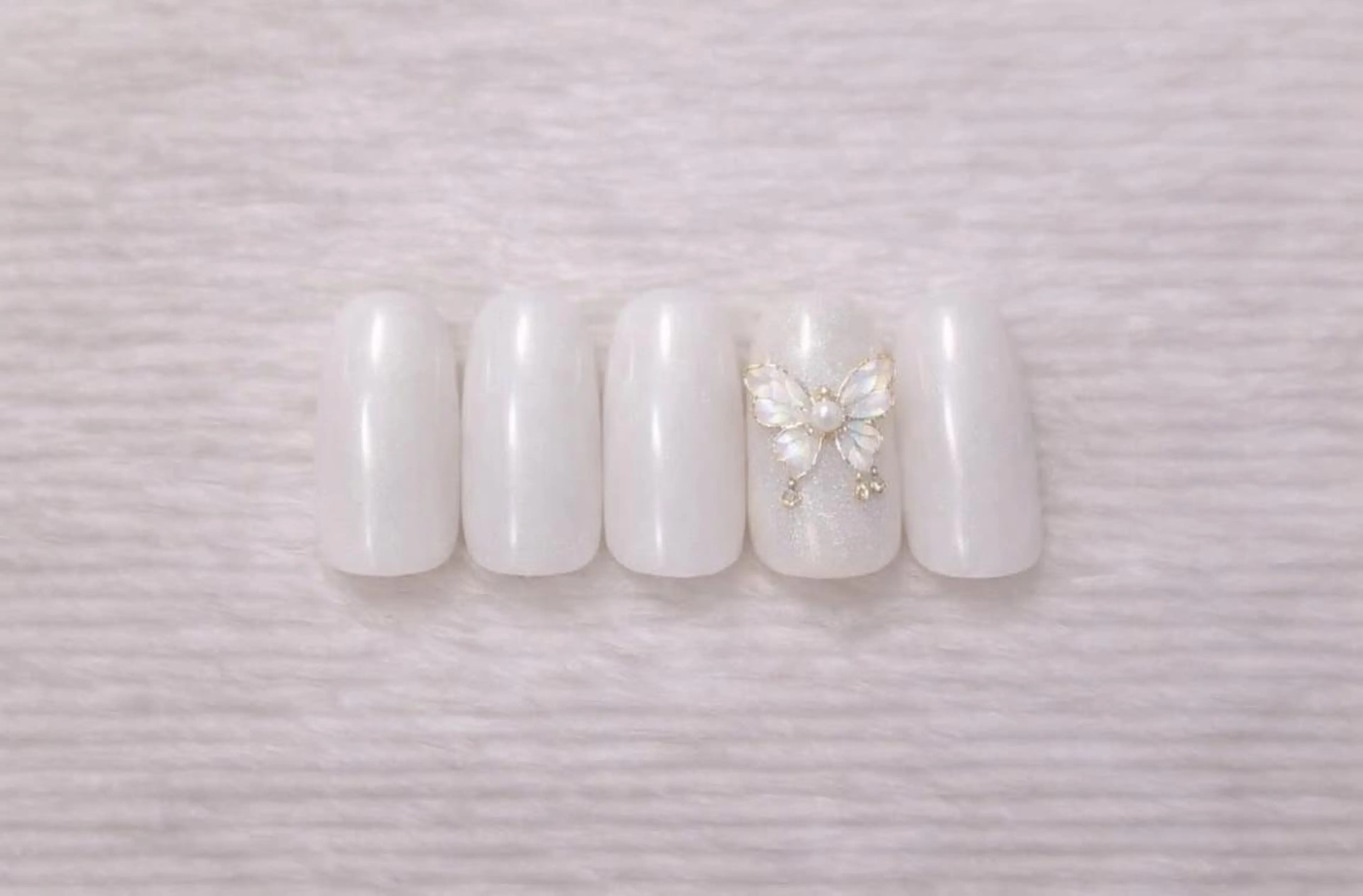 ネイル ハンドネイル CURUMI REBEST 京橋のマツエク・マツパデザイン