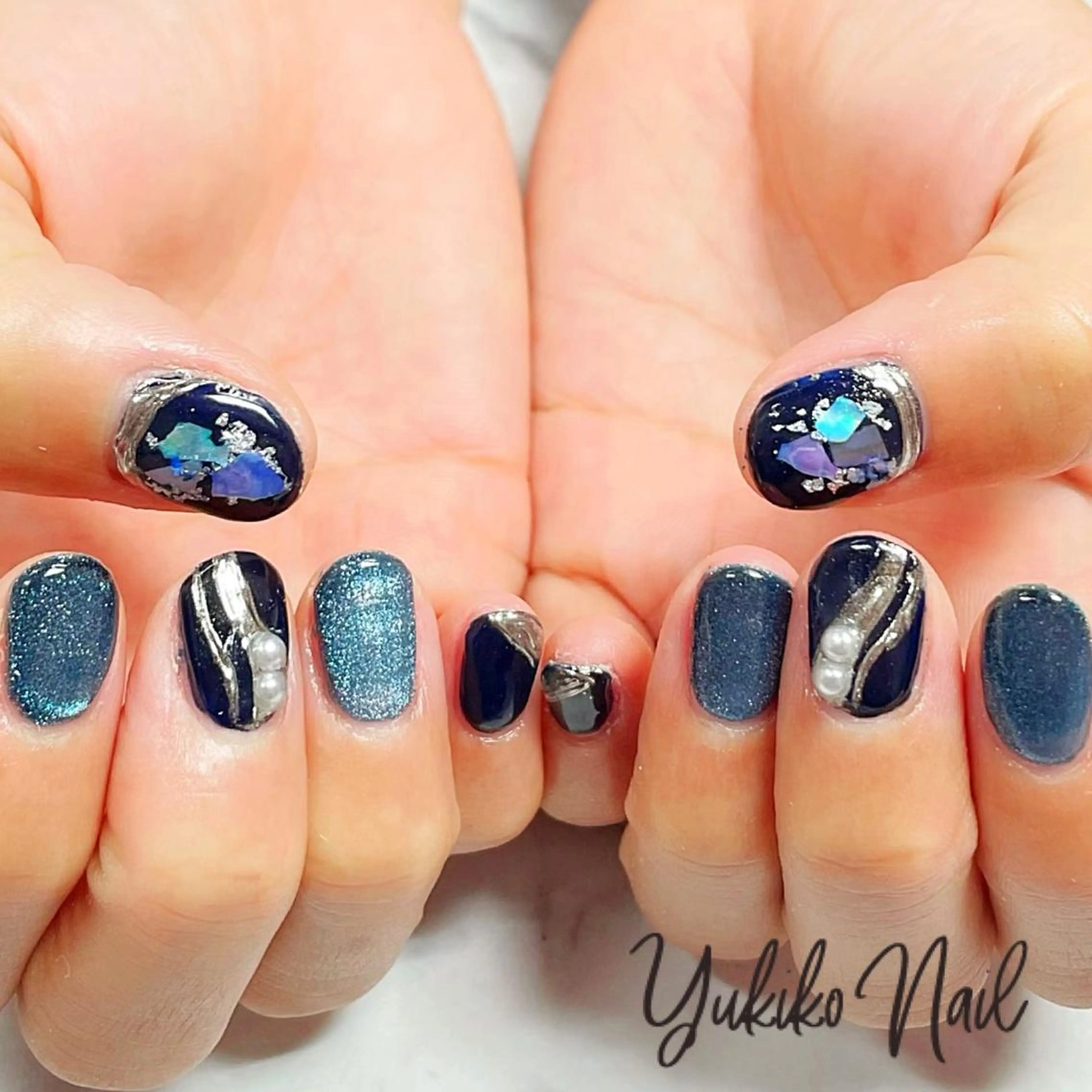 ネイル マグネットネイル ミラーネイル ネイビー ハンドネイル ユキコ ネイルのネイルデザイン