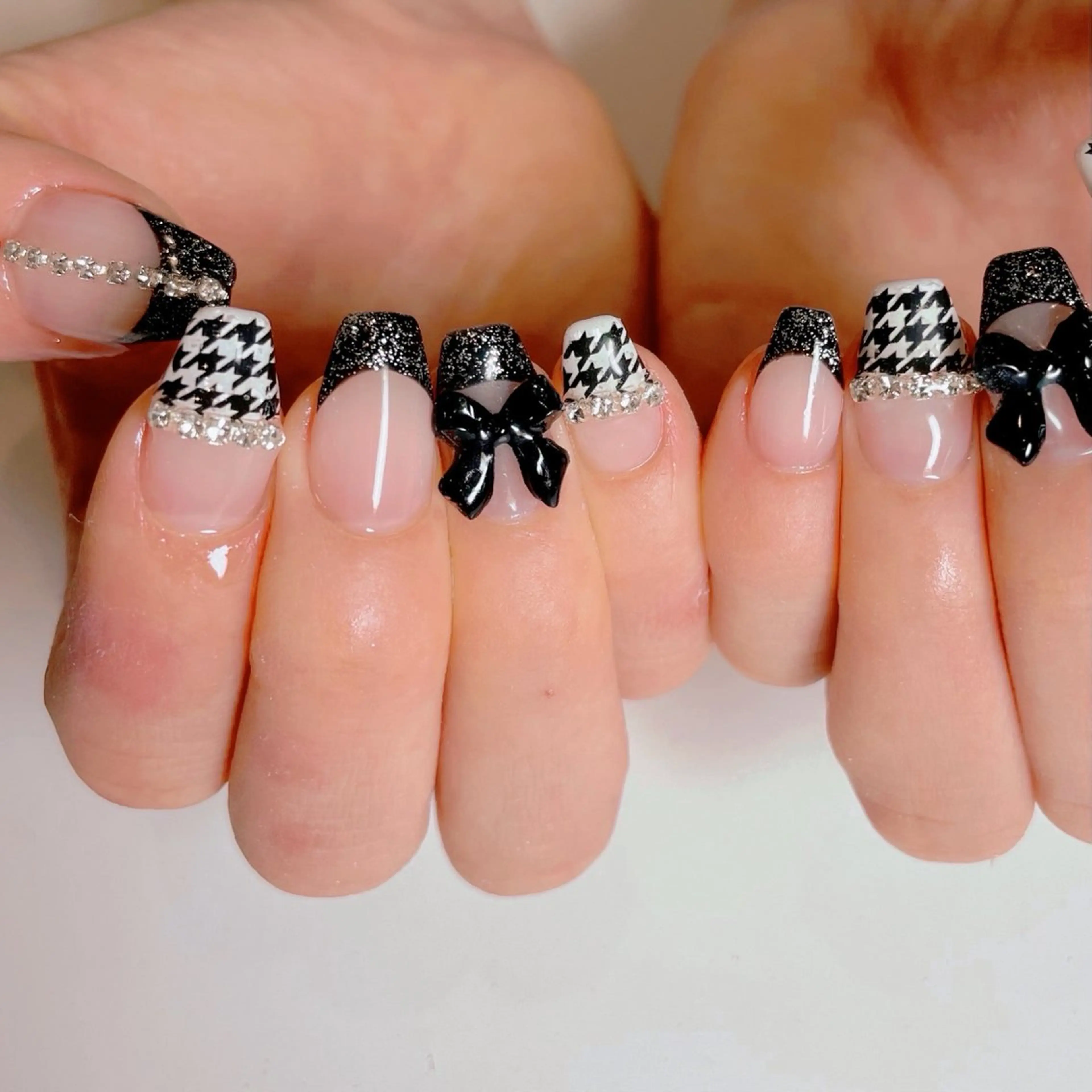 ネイル 長さ出し フットネイル フレンチネイル ジェルネイル ガラスフレンチ ハンドネイル Lien（リアン） 銀座駅6分のネイルデザイン