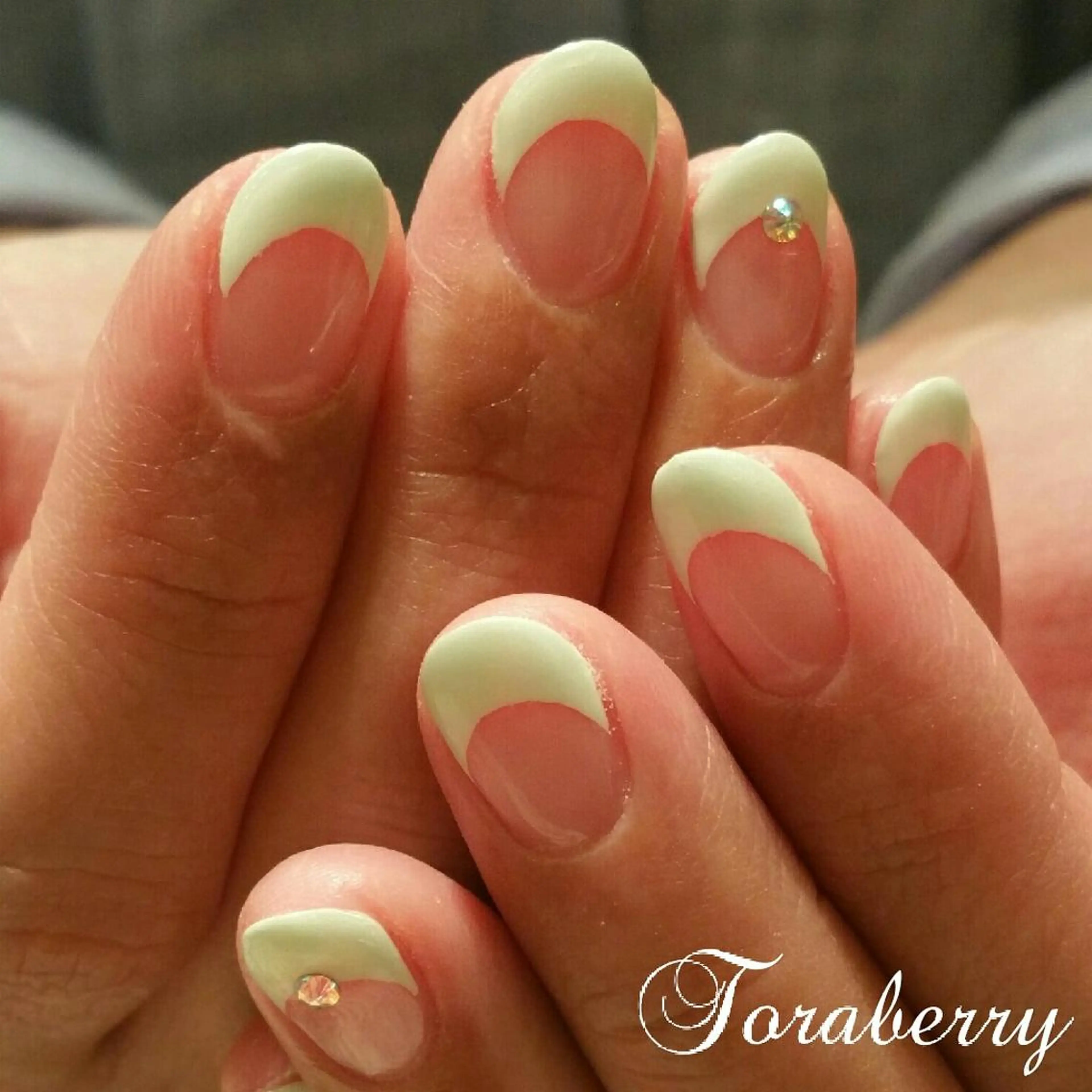 ネイル フレンチネイル ネイリスト なつみのネイルデザイン