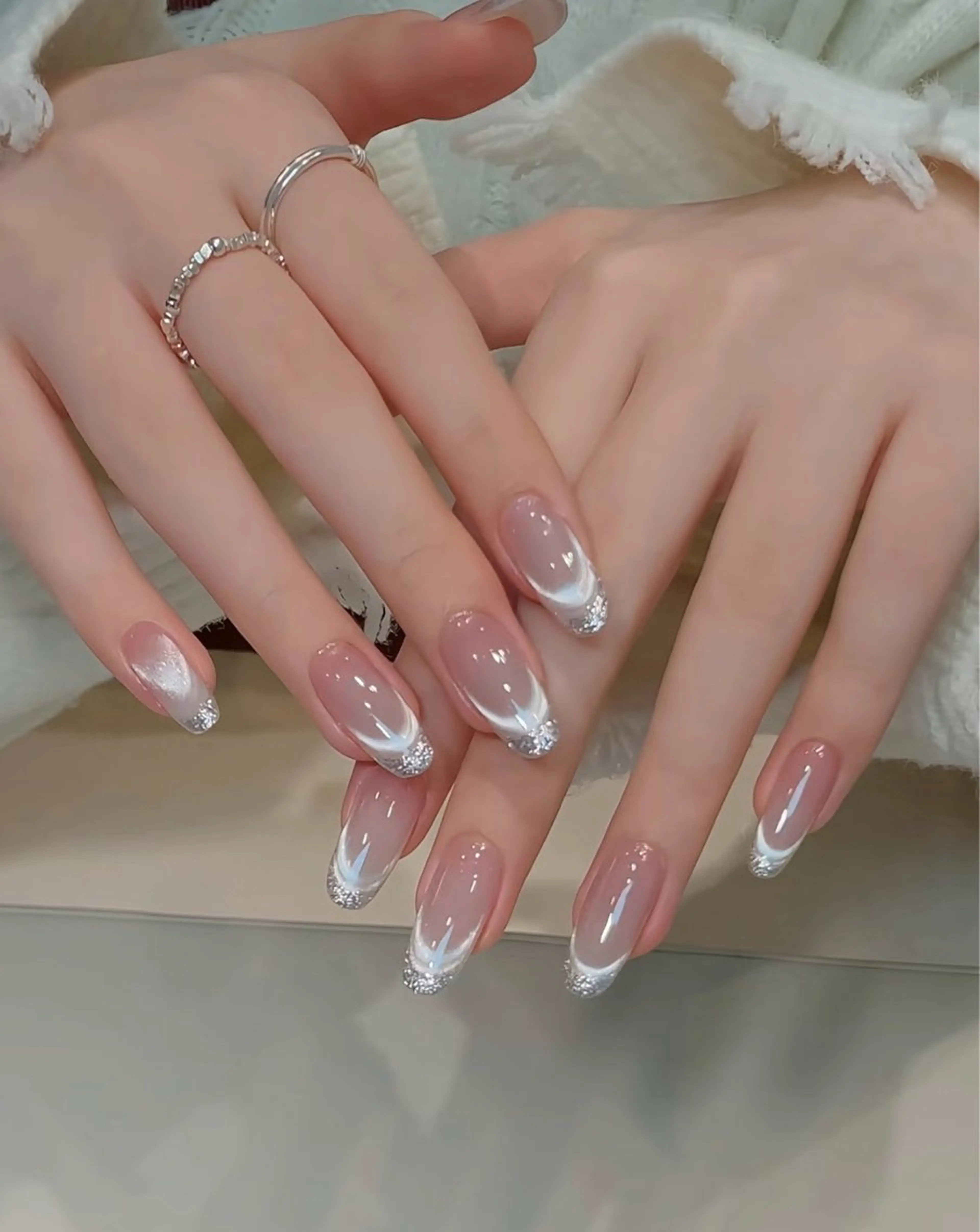 ★★大人気＜チップ長さ出し）ダブルマグネットフレンチx ラメフレンチ¥ 11990の写真