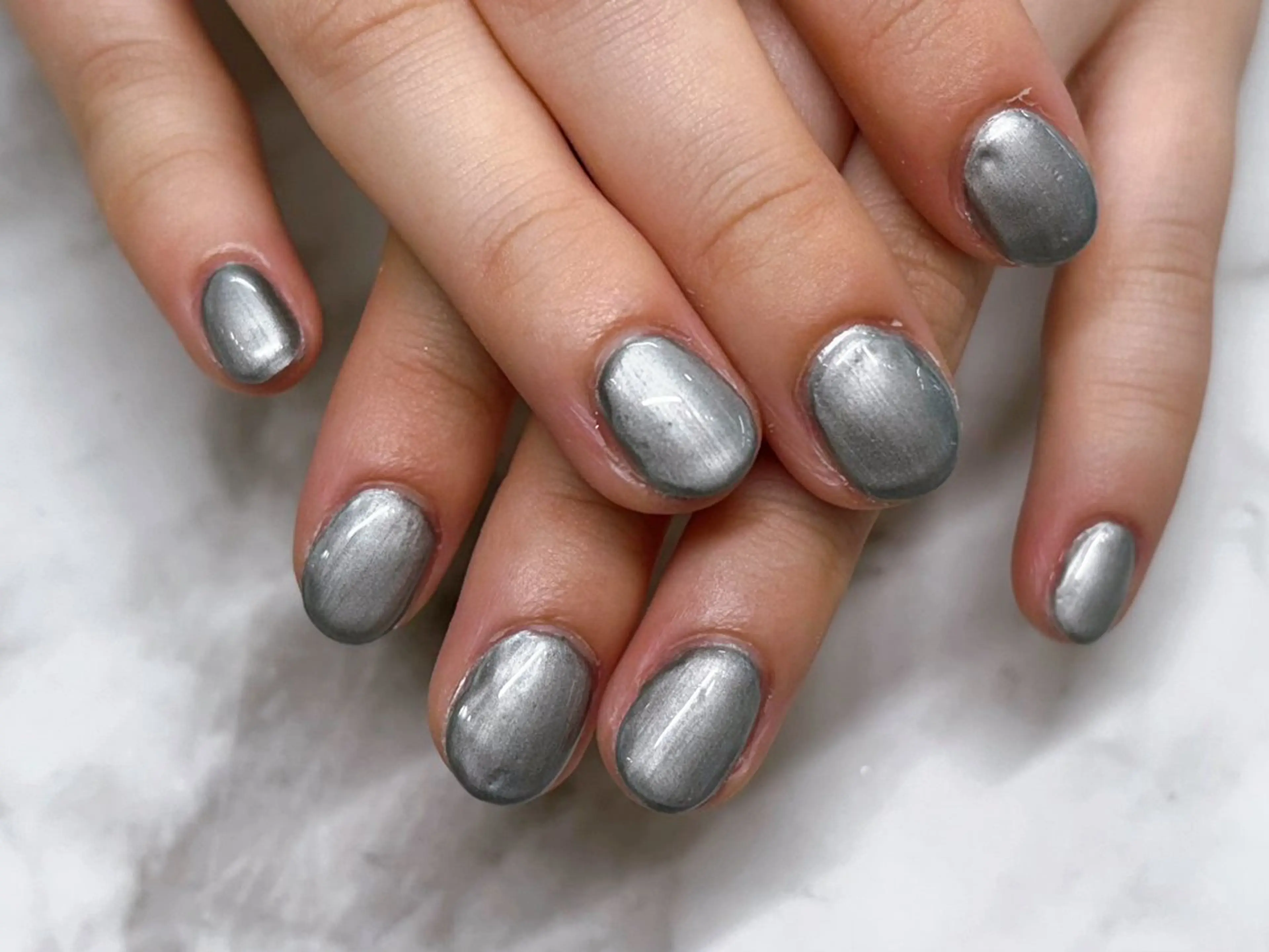ネイル ジェルネイル ミラーネイル ワンカラーネイル ハンドネイル Lani🌈Nail Konatsuのネイルデザイン