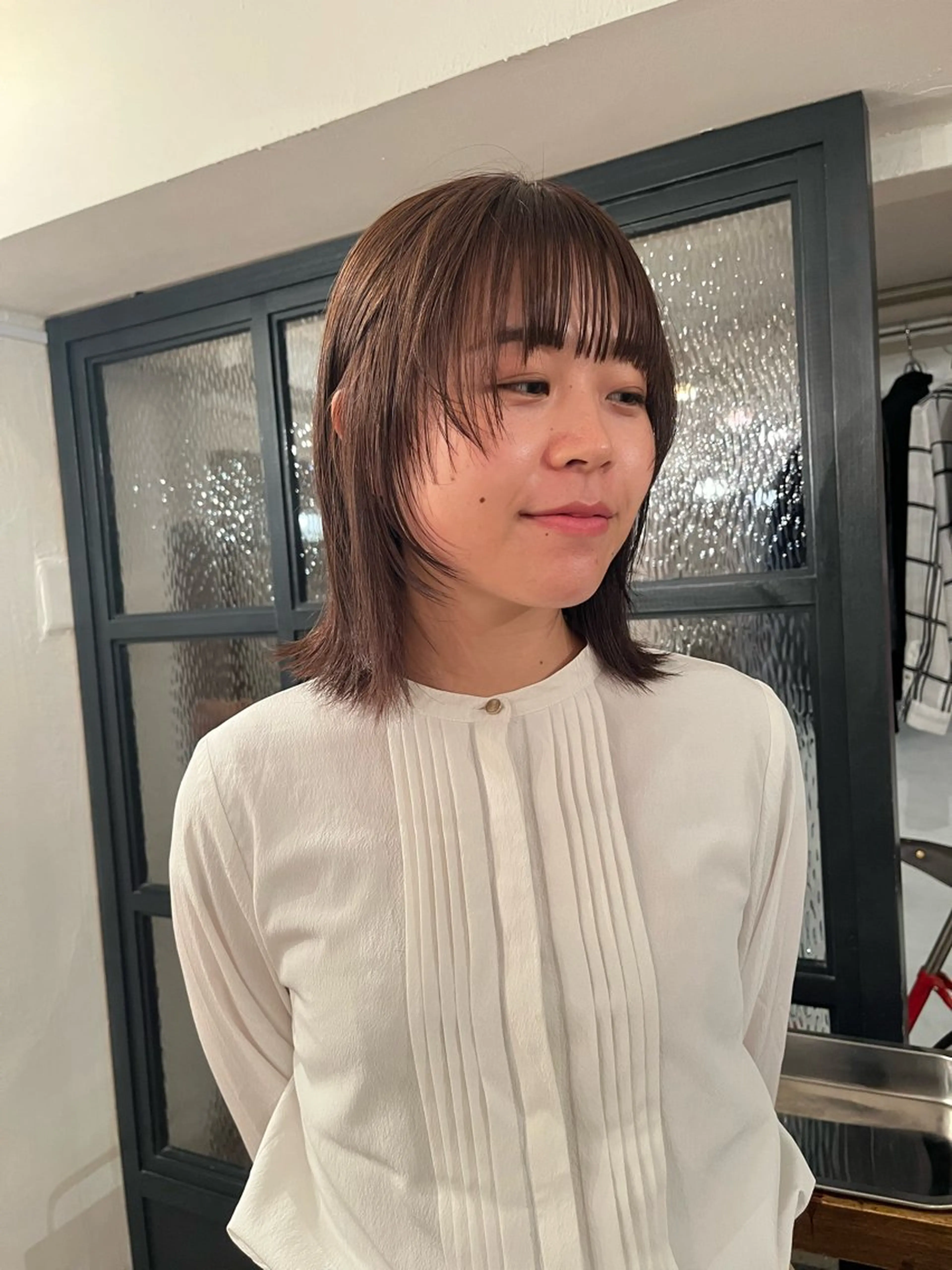 ミディアム カラー グレージュ 顔周りカット 🧸メンズカット 🧸conatsuのヘアスタイル
