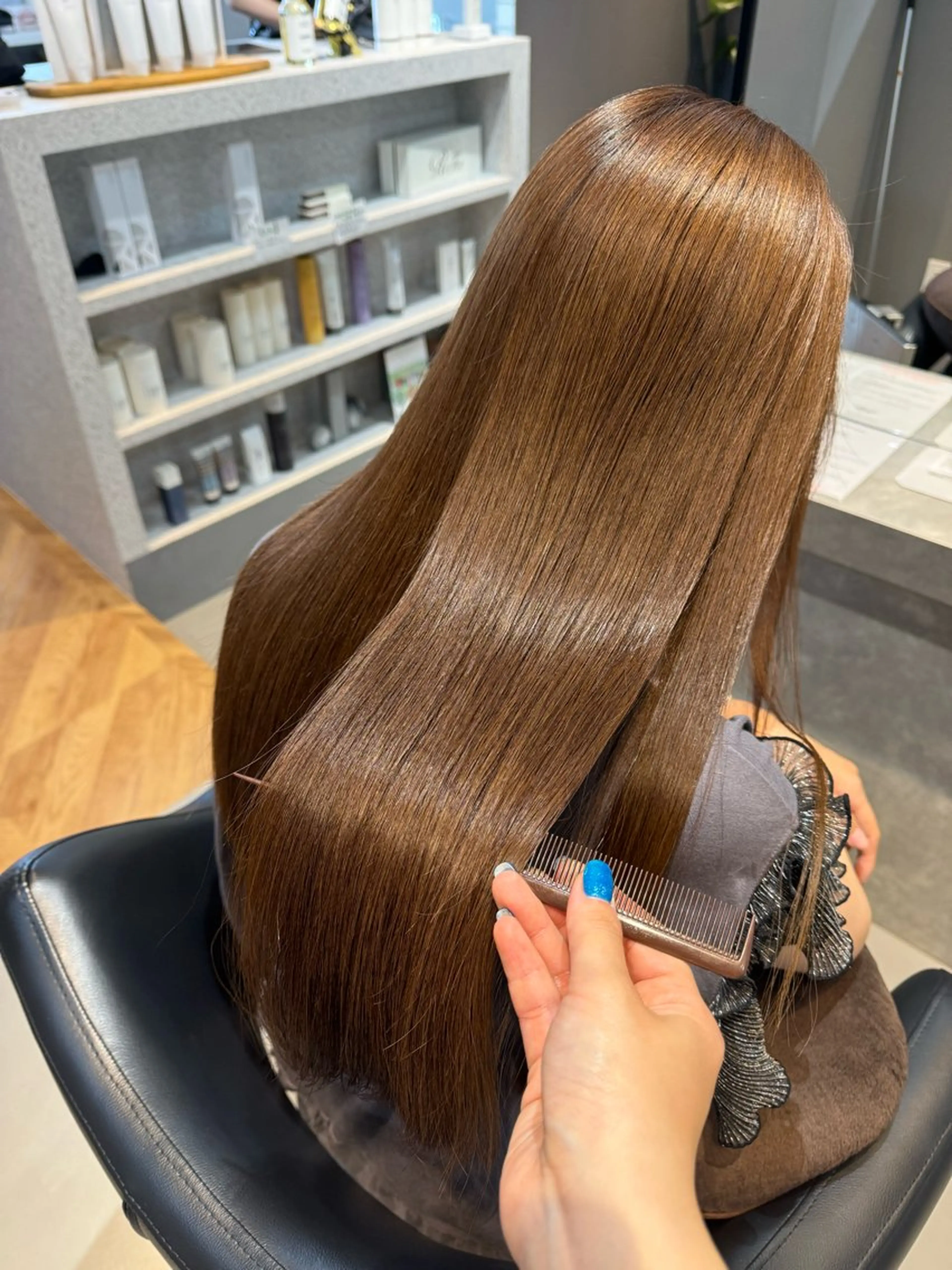 ロング カラー ブリーチ ブリーチなしカラー トリートメント カット ヘアカラー トリートメント 髪質改善×艶カラー Haruのヘアスタイル