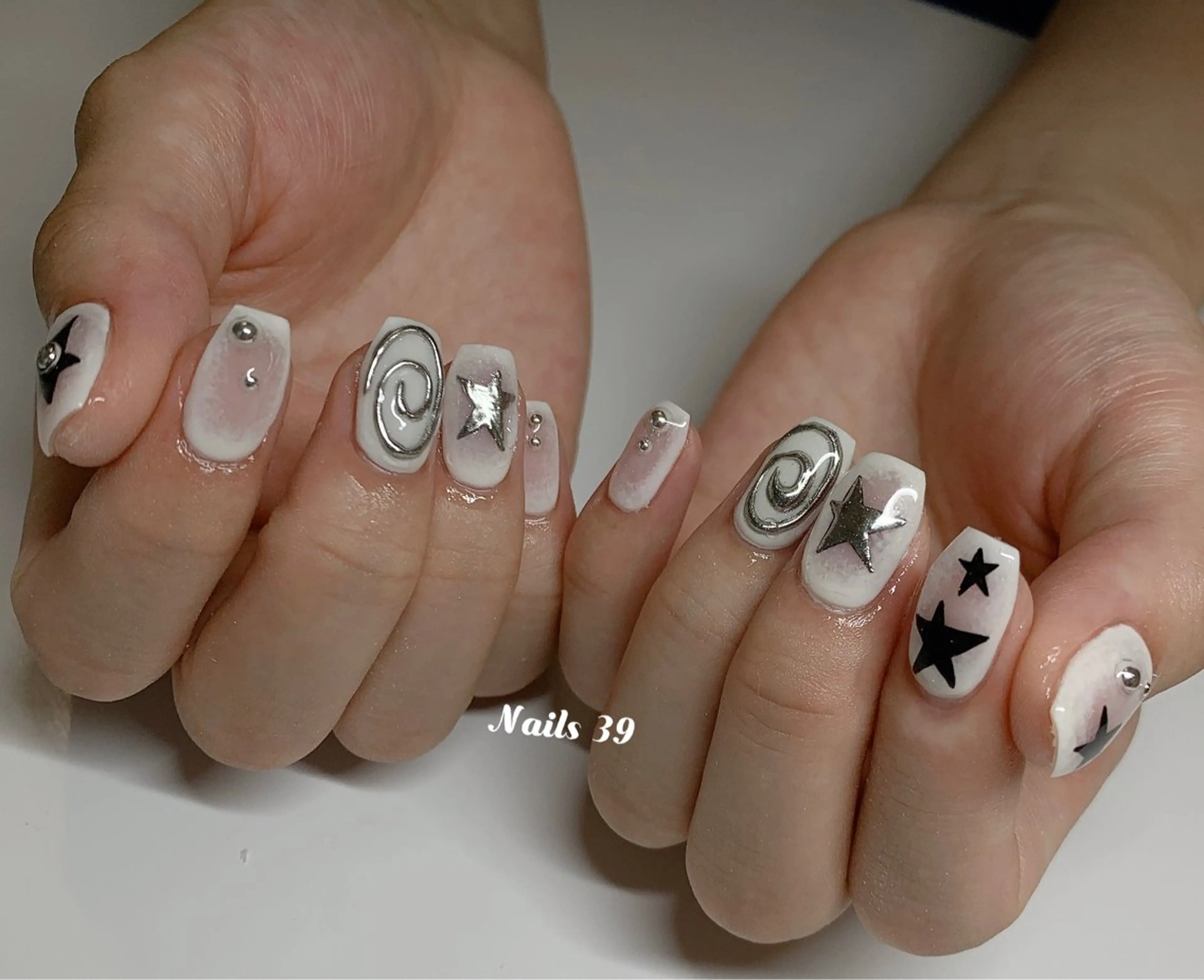 ネイル Nails 39のネイルデザイン