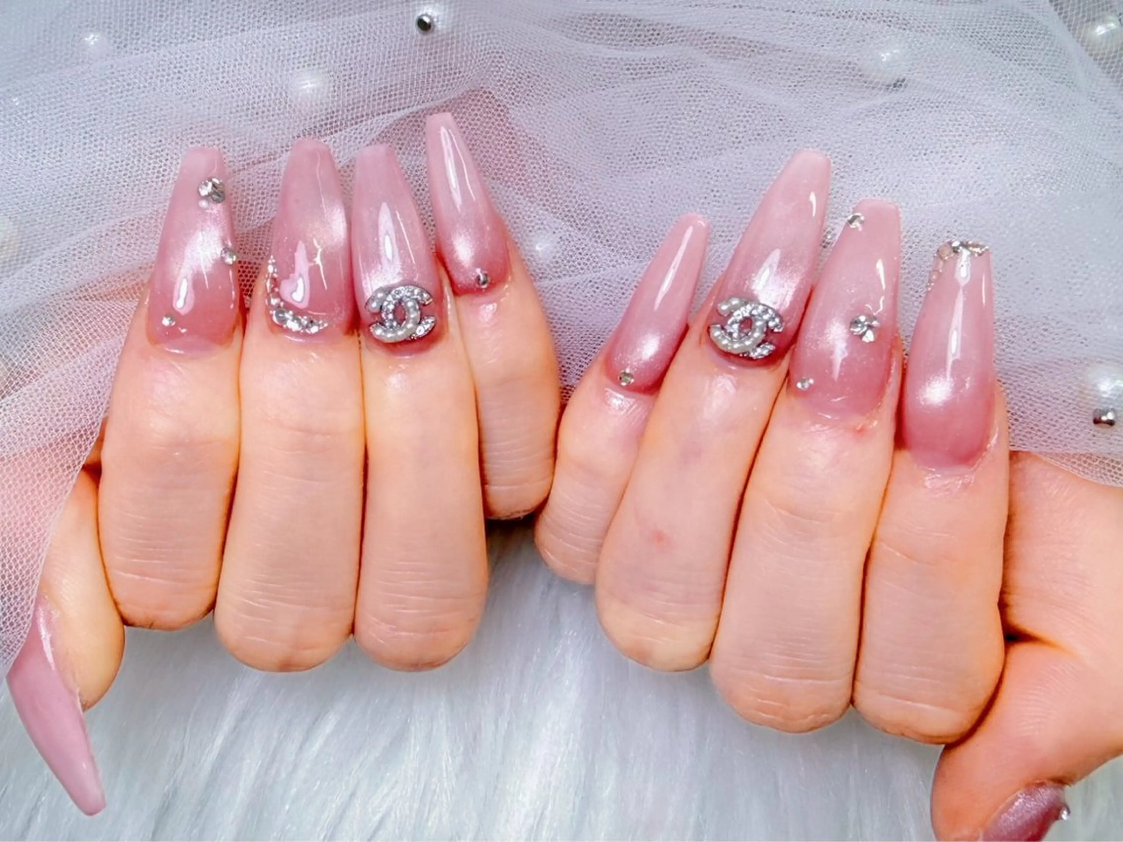 ネイル lucky nail 歌舞伎町のネイルデザイン