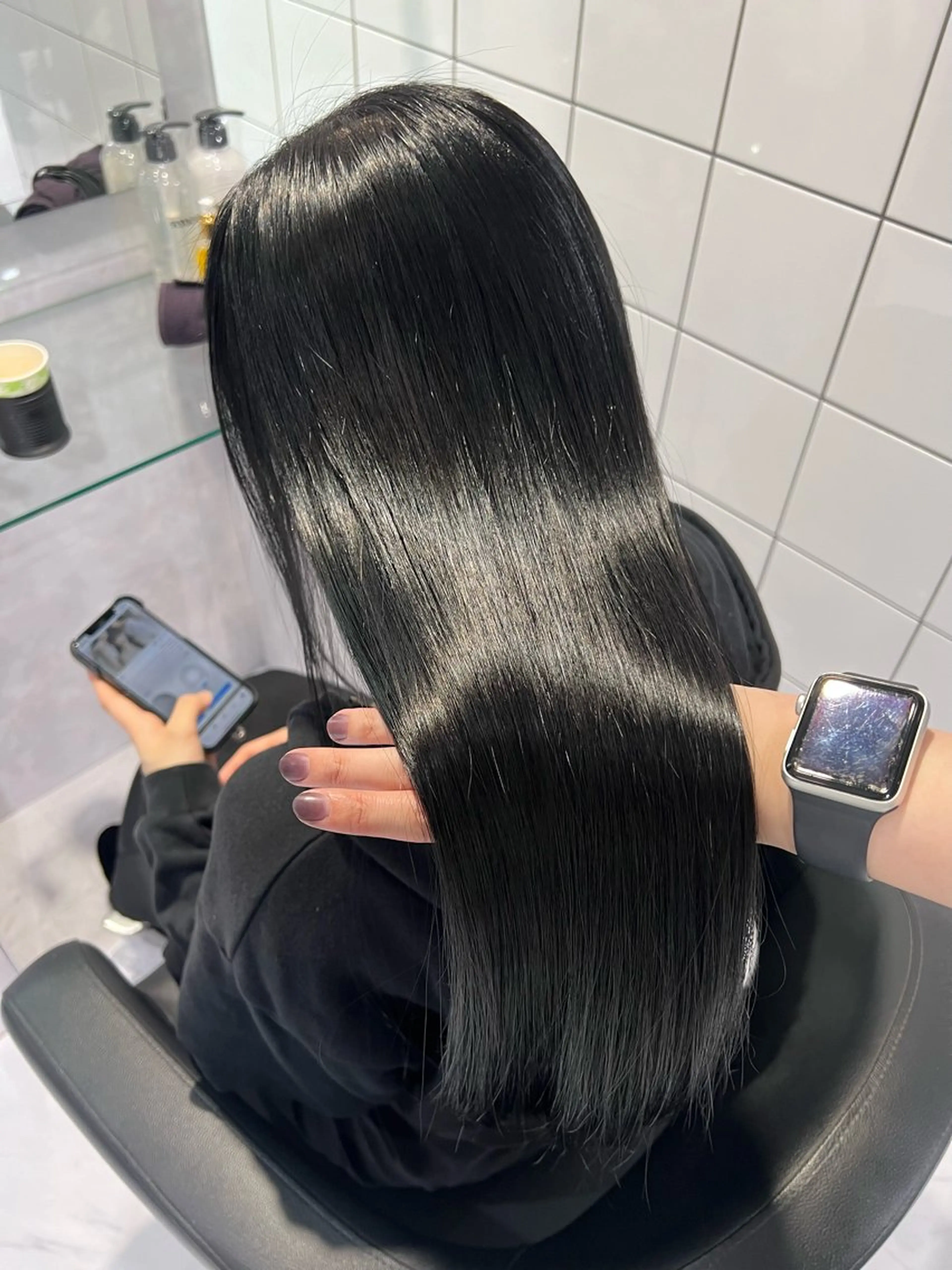 ロング パーマ ヘアアレンジ ボブ くせ毛 髪質改善 縮毛矯正 トリートメント カット 縮毛矯正 トリートメント 🦋重くない暗髪🦋 Hana🦋のヘアスタイル