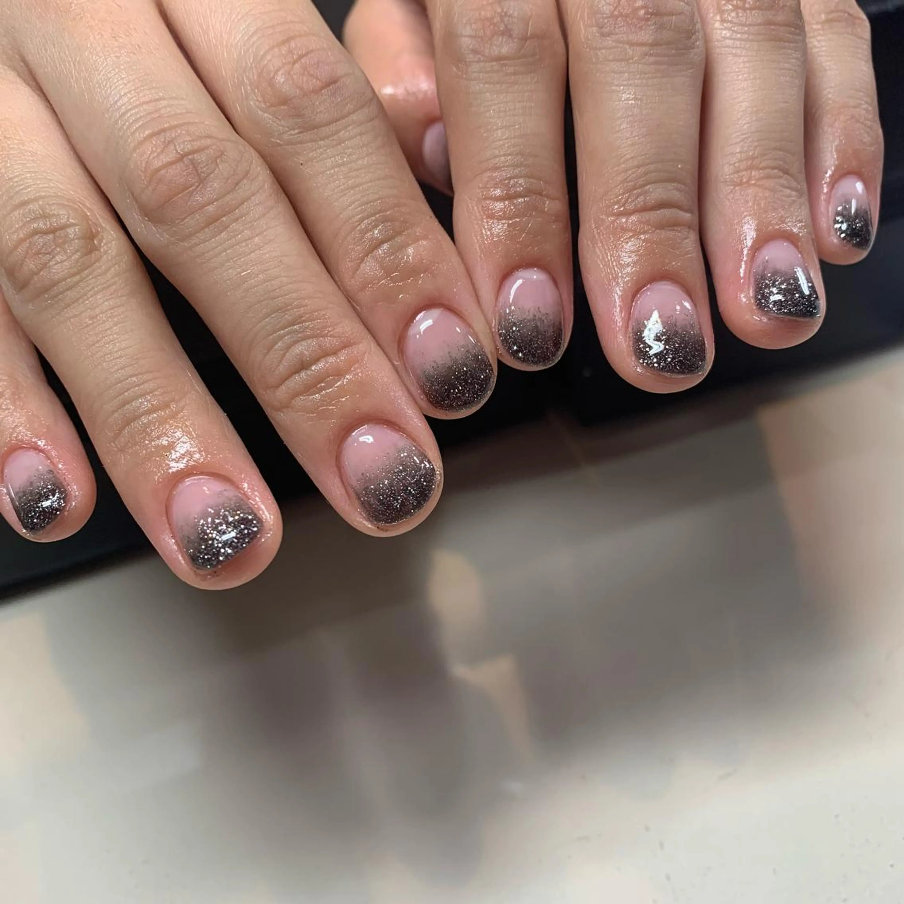 ネイル mofie🤍ユミ/ 恵比寿/パラジェルのネイルデザイン