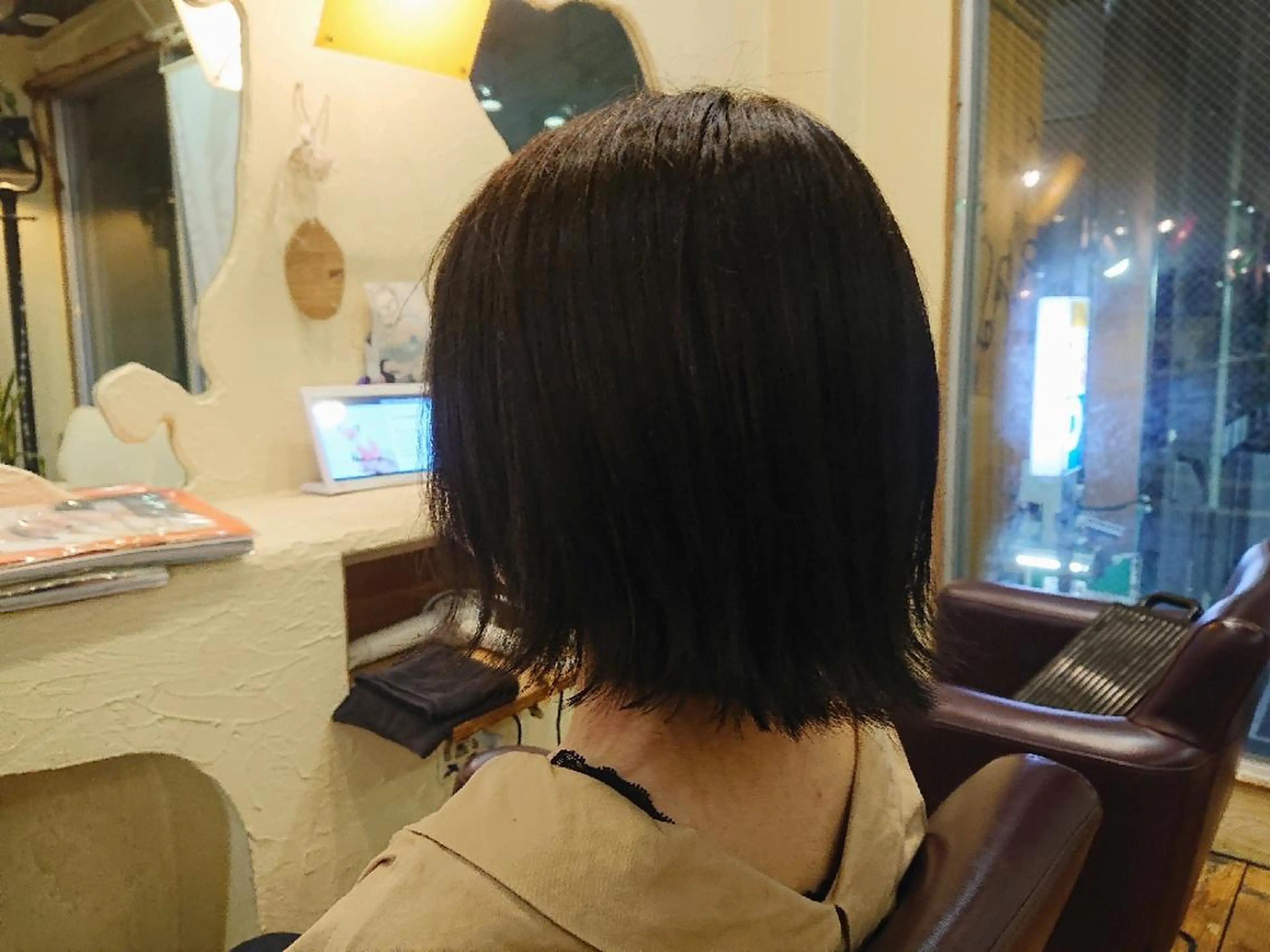 ショート 切りっぱなしボブ ボブ 「sumi」 AMIのヘアスタイル