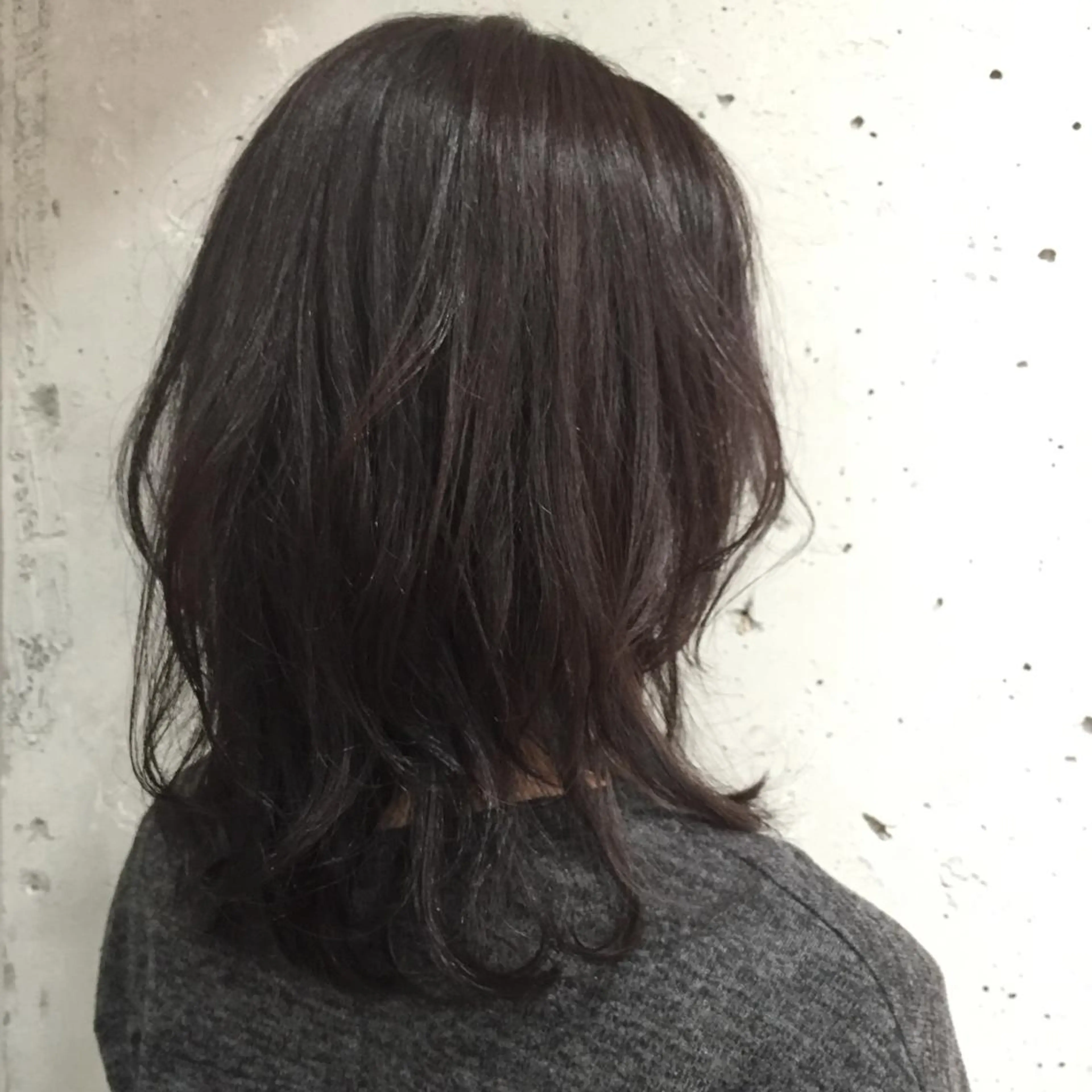 ミディアム カラー 稲田 結衣夏のヘアスタイル