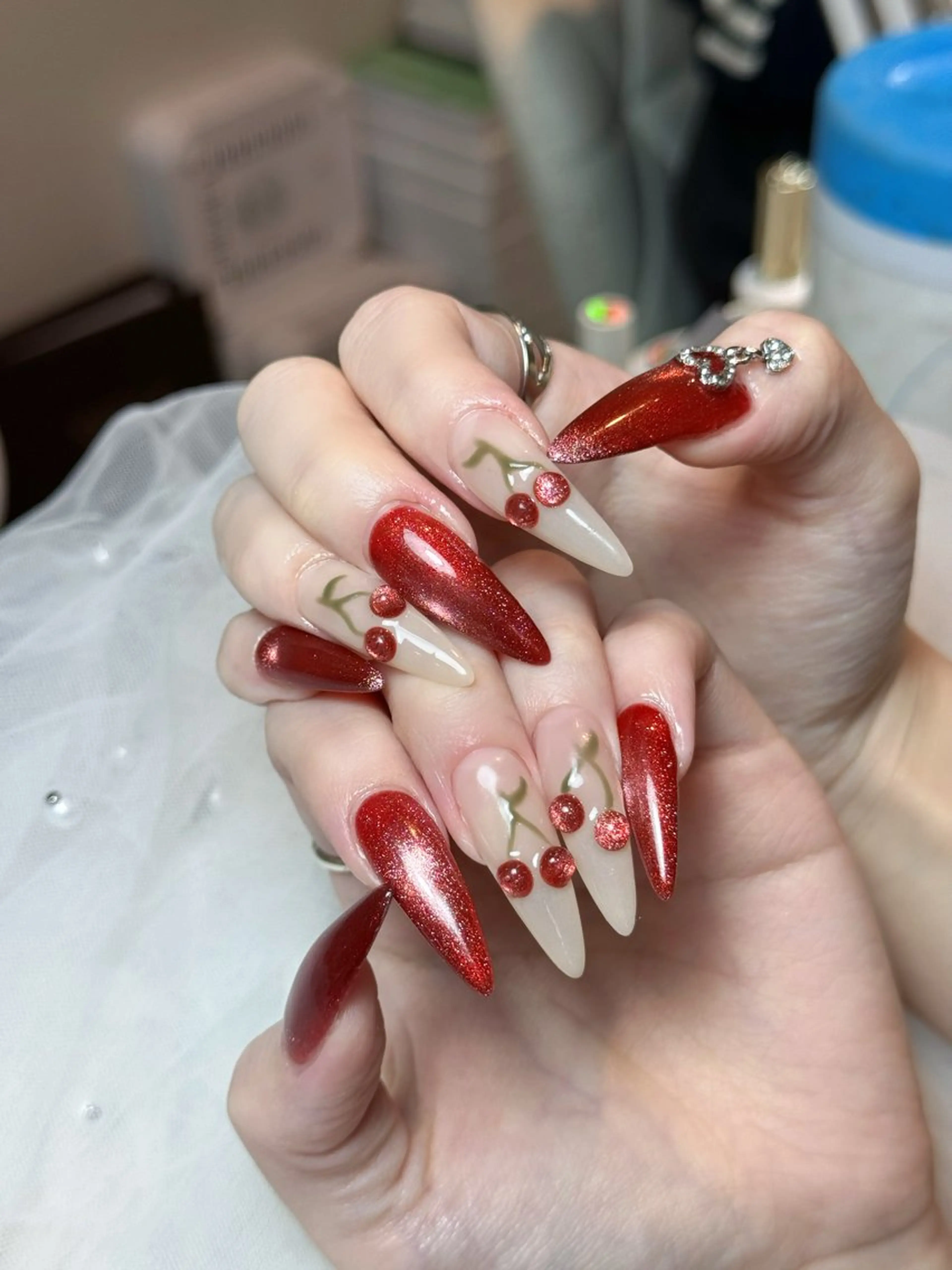 ネイル チークネイル ドット フレンチネイル グラデーション ハート ハンドネイル Julli NailStudioのネイルデザイン