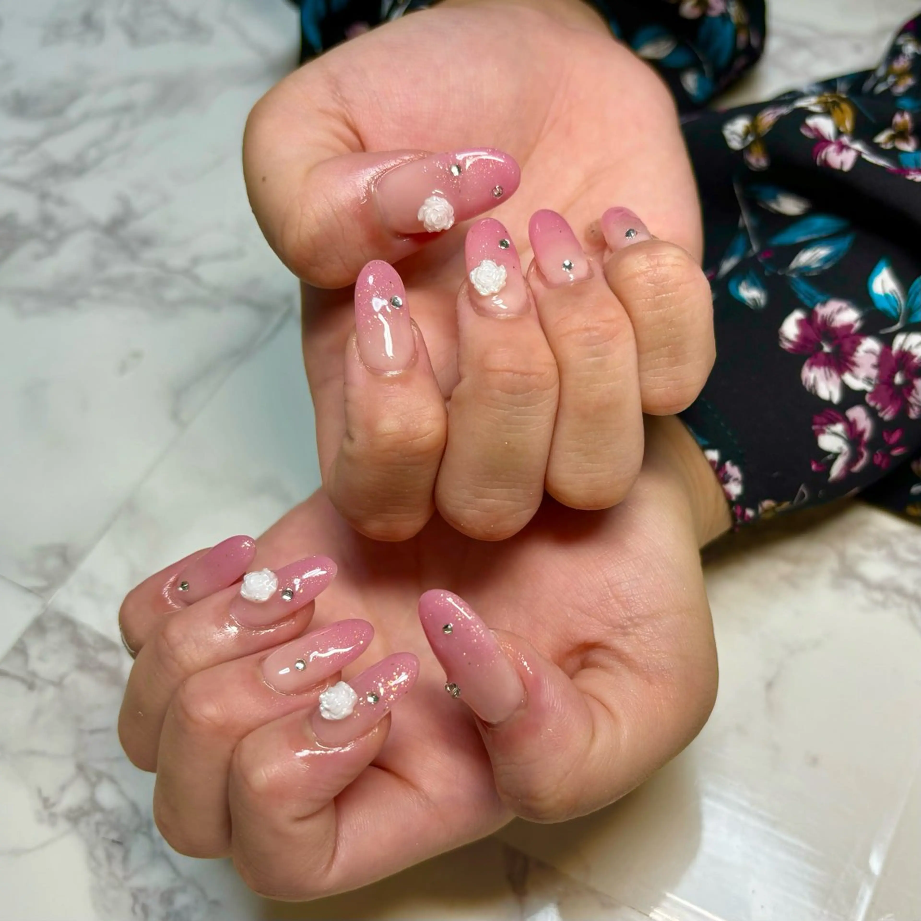 ネイル 持ち込み ハンドネイル aliengirl Ayuのネイルデザイン